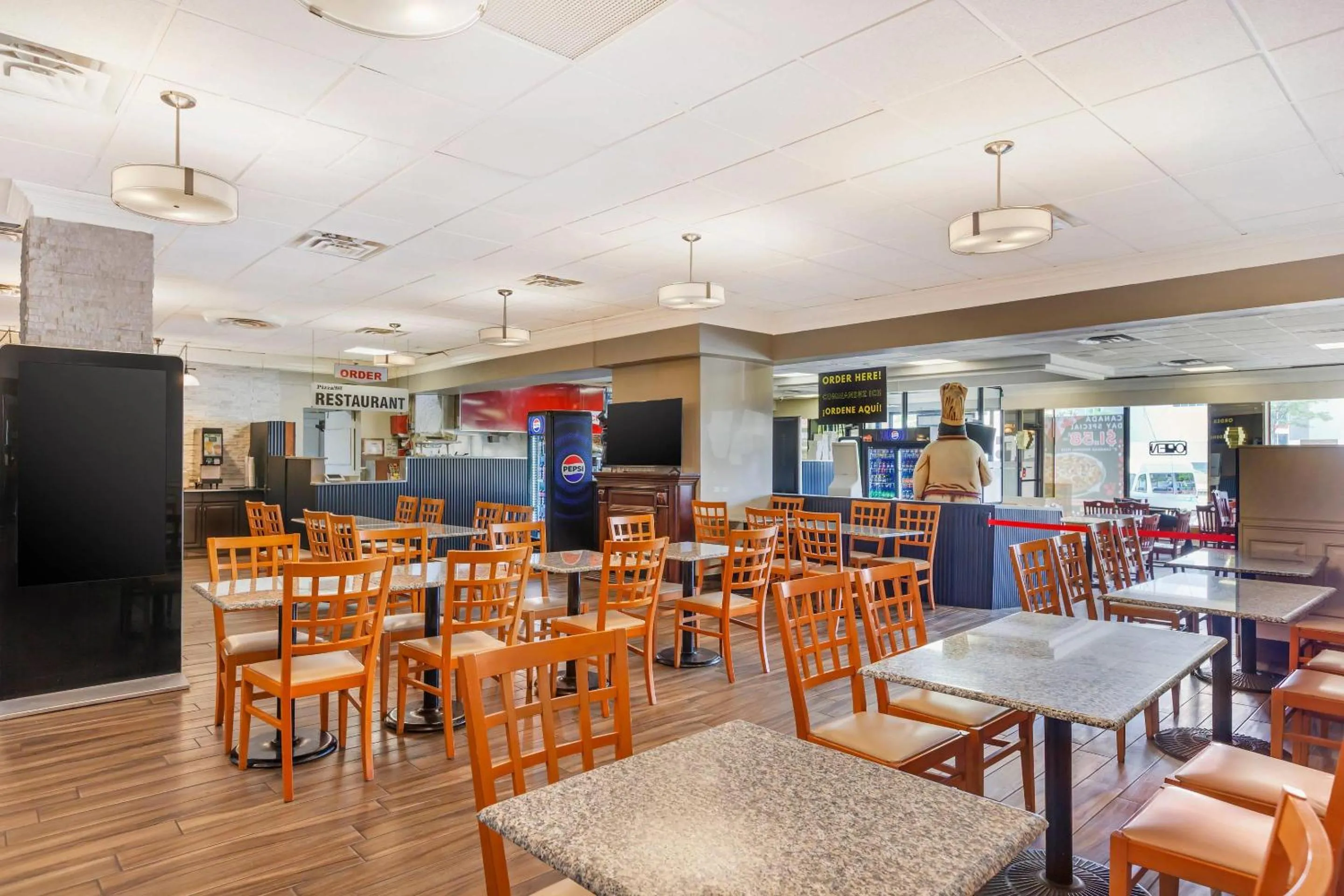 Breakfast in Quality Inn Toronto Airport