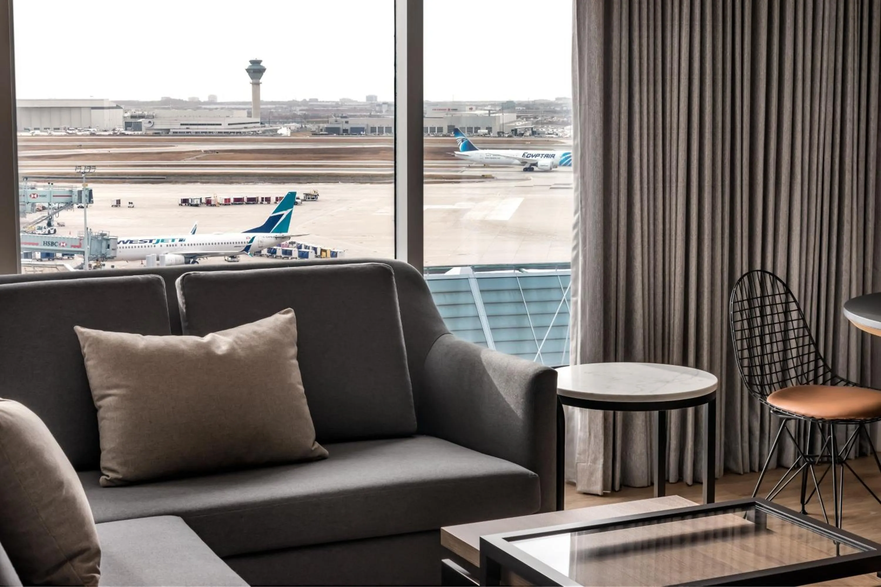 Photo of the whole room in Sheraton Gateway Hotel in Toronto International Airport