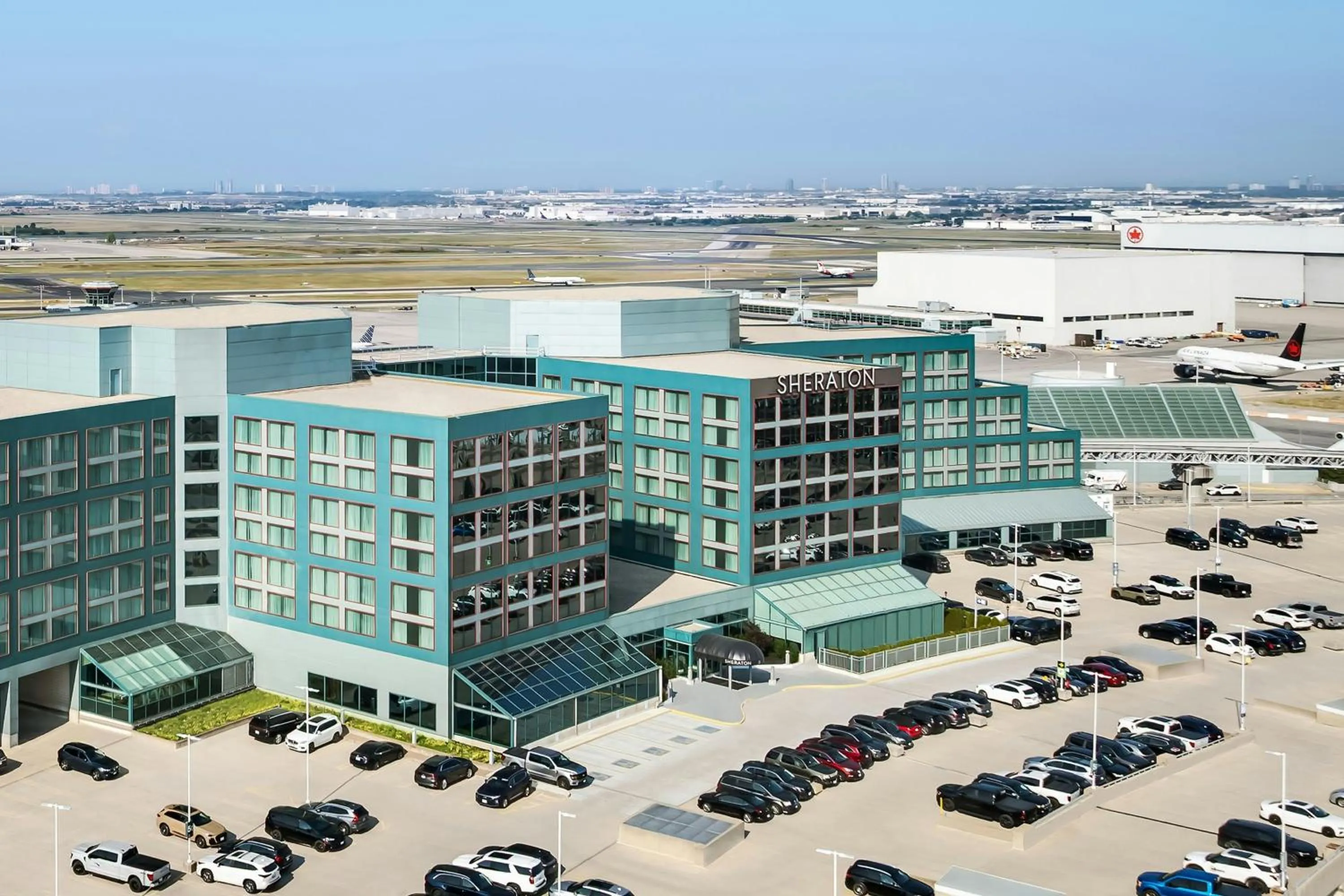 View (from property/room) in Sheraton Gateway Hotel in Toronto International Airport