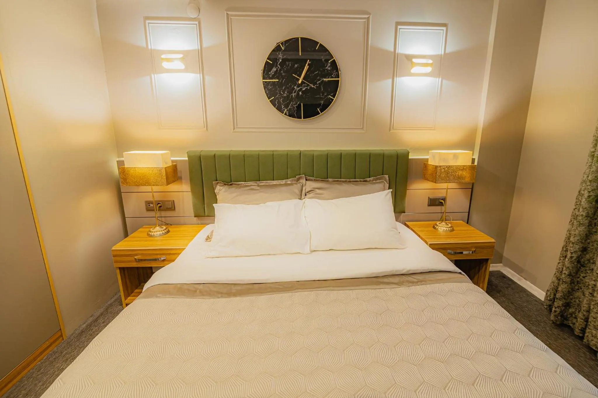 Bedroom, Bed in La Palace Exclusive Design