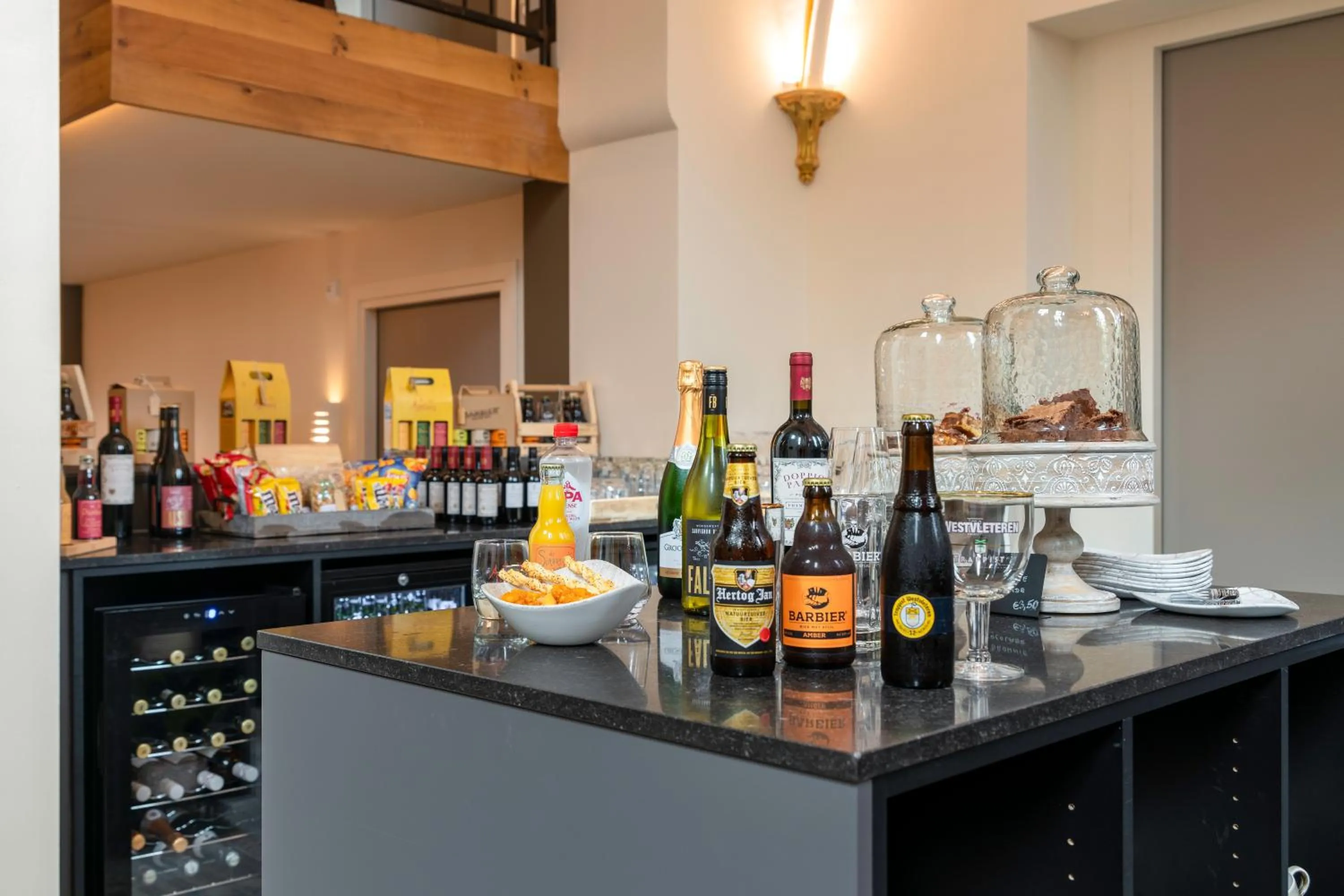 Lounge or bar in KerkHotel Biervliet