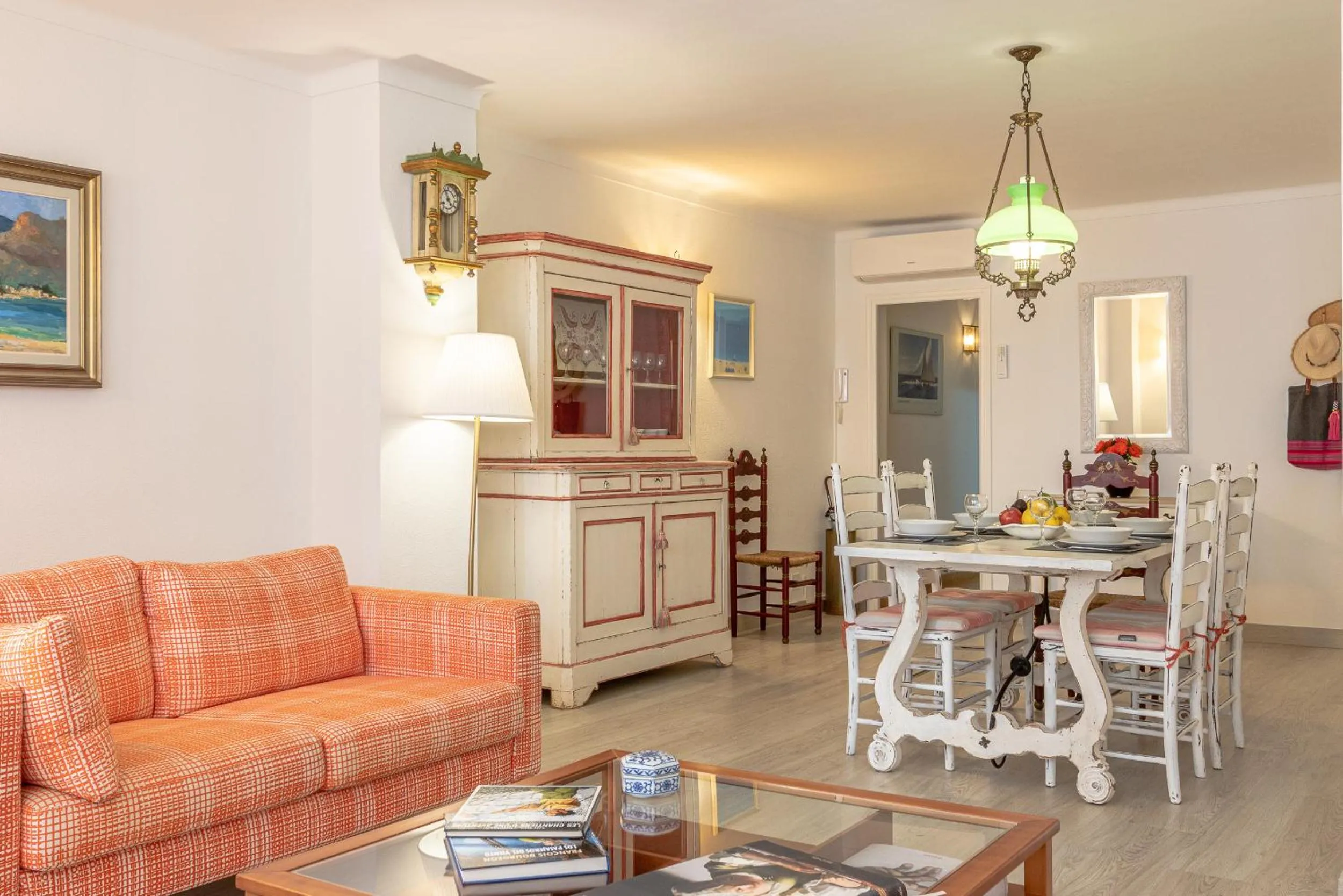 Living room in Apartment Almirall in Puerto Pollensa By homevillas360