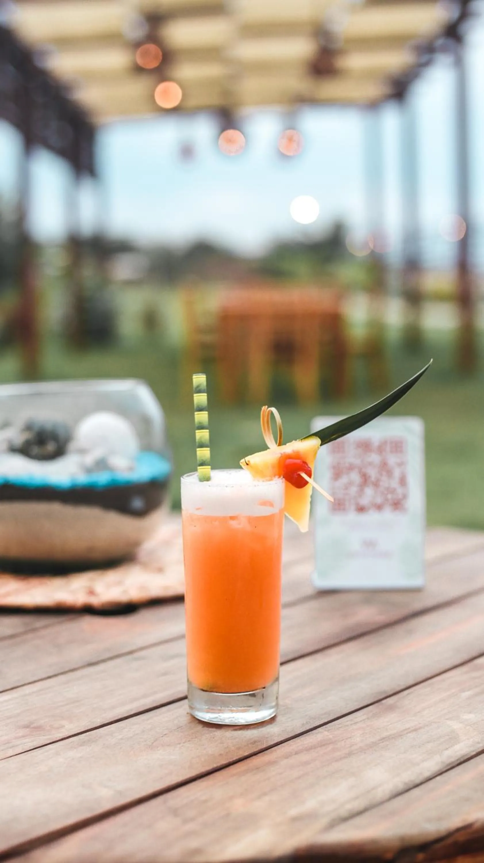 Drinks in Vista Mare Beach House