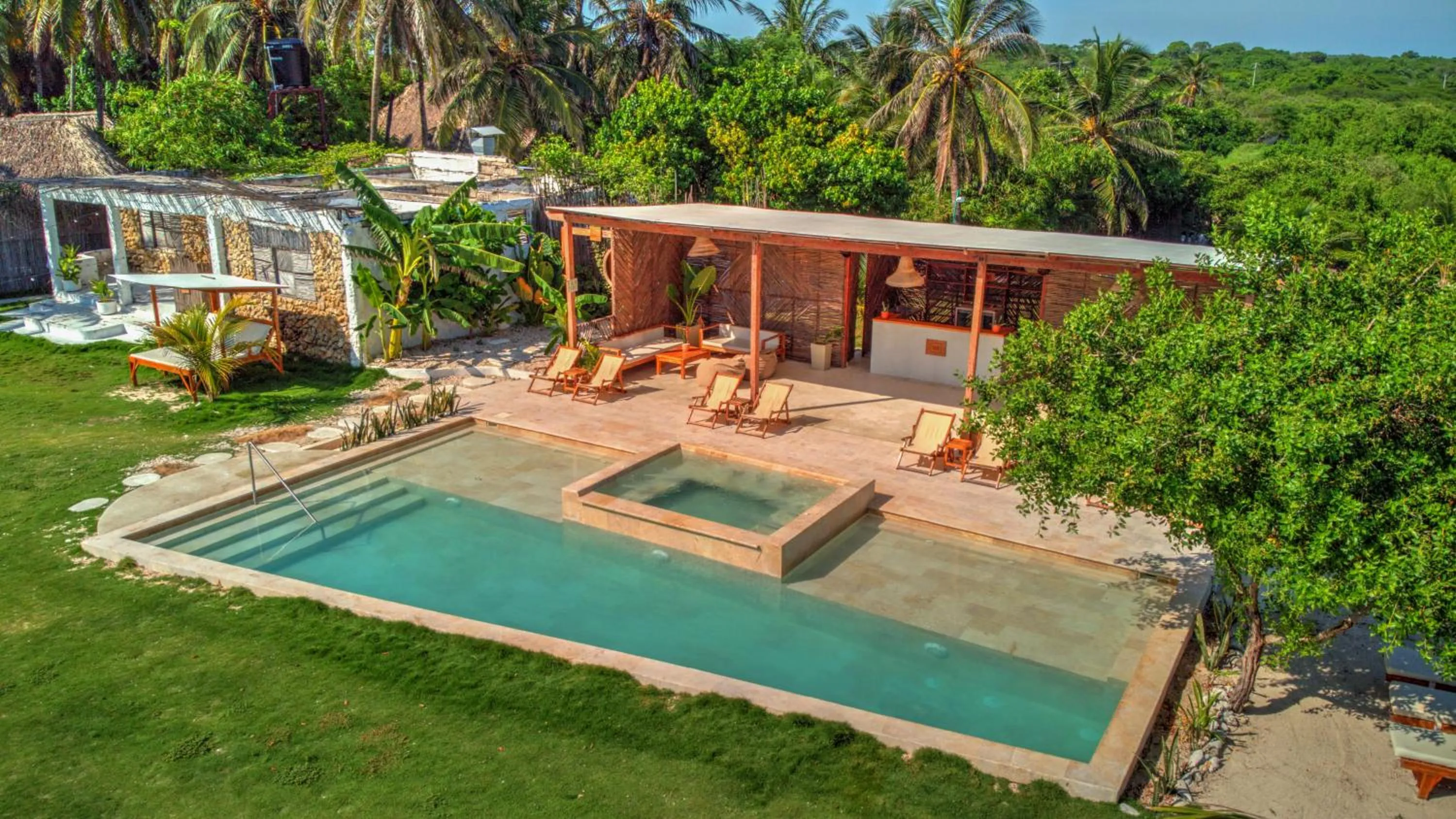 Property building in Vista Mare Beach House