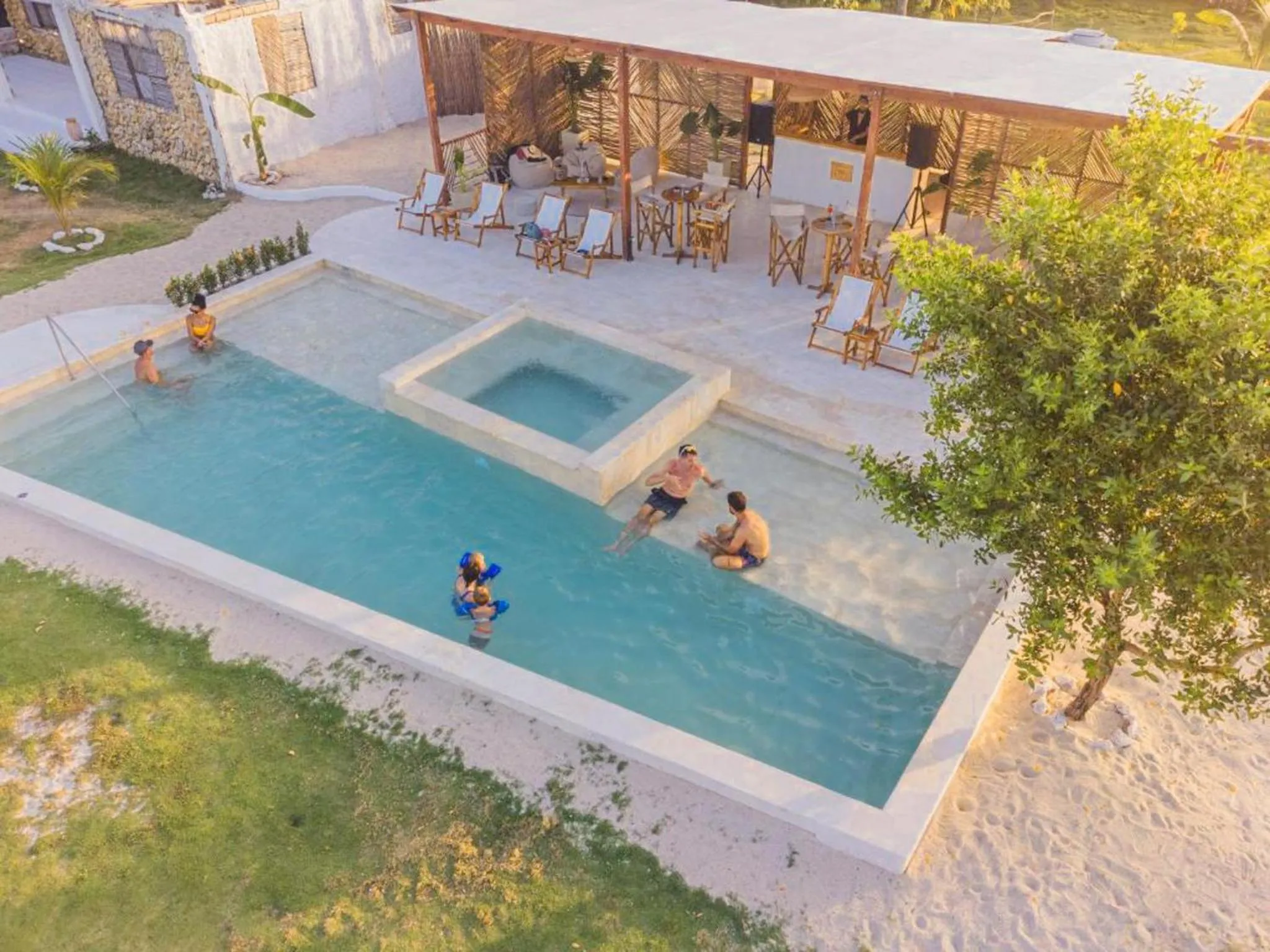 Swimming pool in Vista Mare Beach House