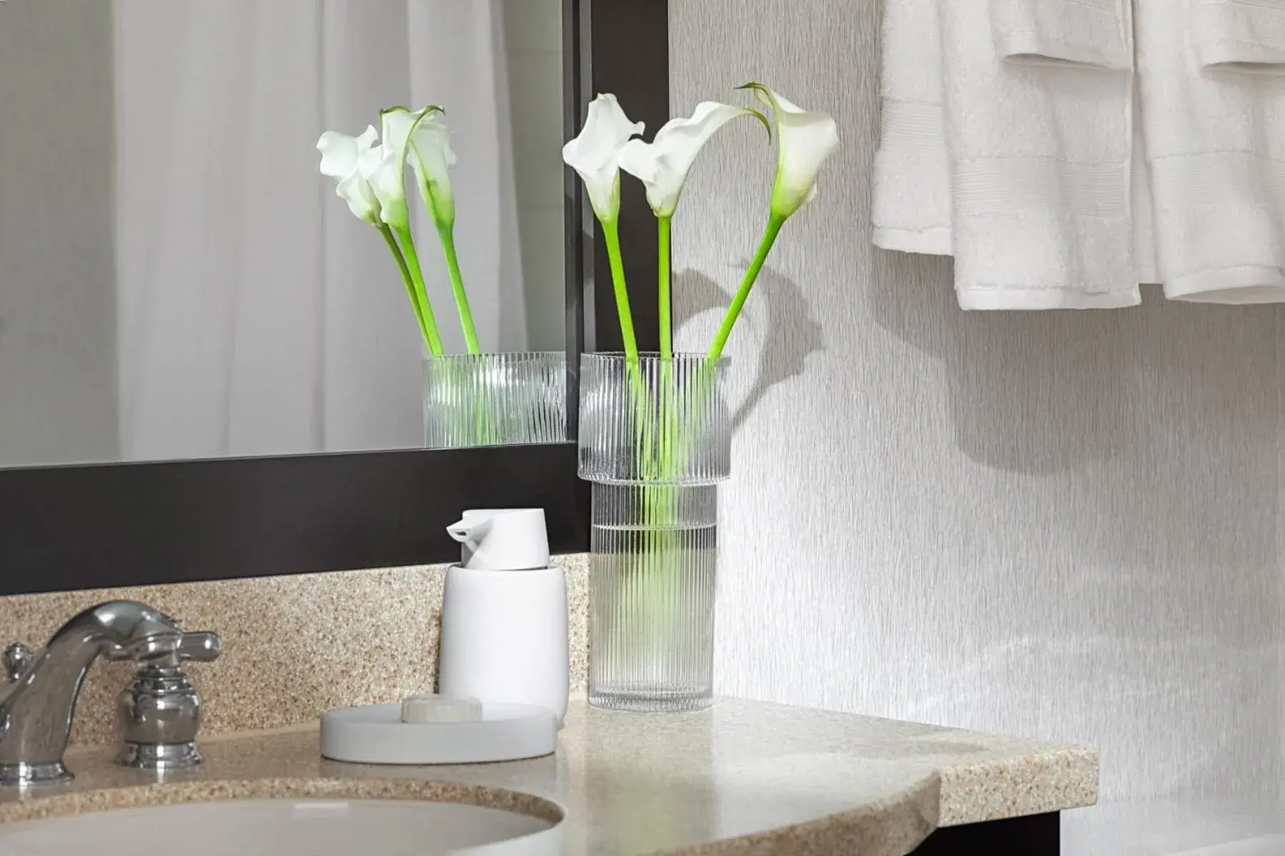 Bathroom in Chelsea Hotel Toronto Bathroom in Chelsea Hotel Toronto