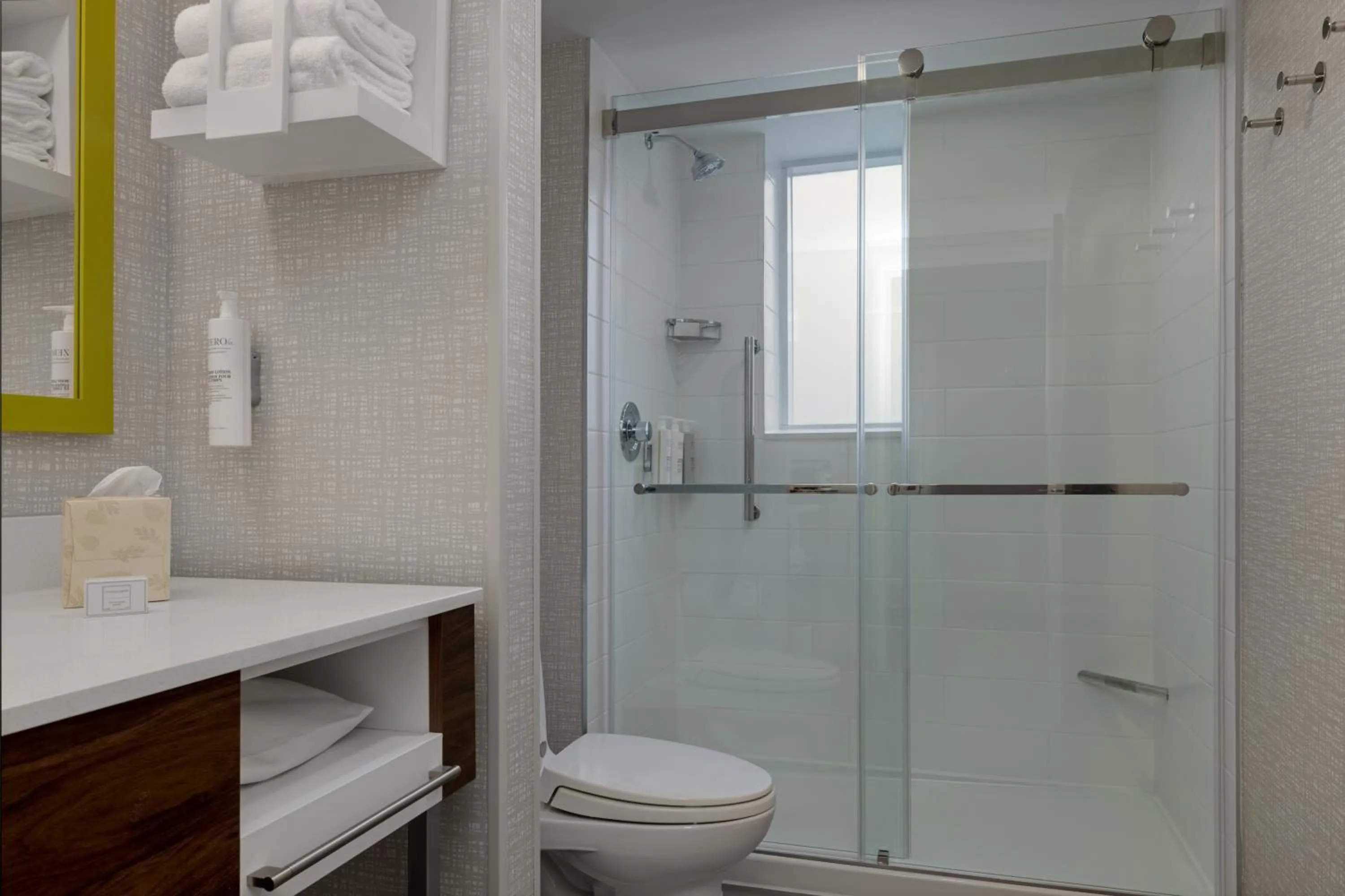 Hampton Inn & Suites by Hilton Toronto Downtown