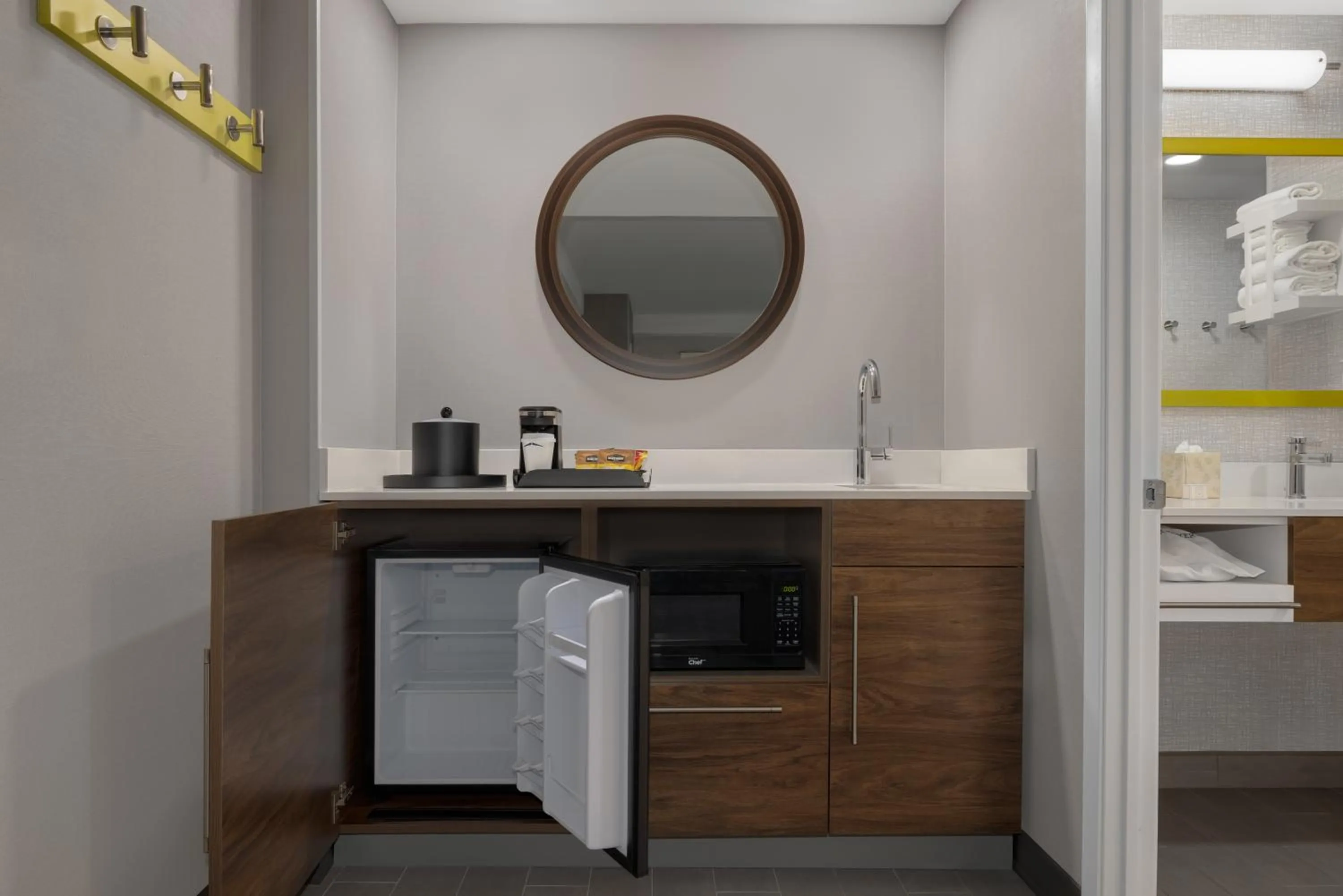 Hampton Inn & Suites by Hilton Toronto Downtown