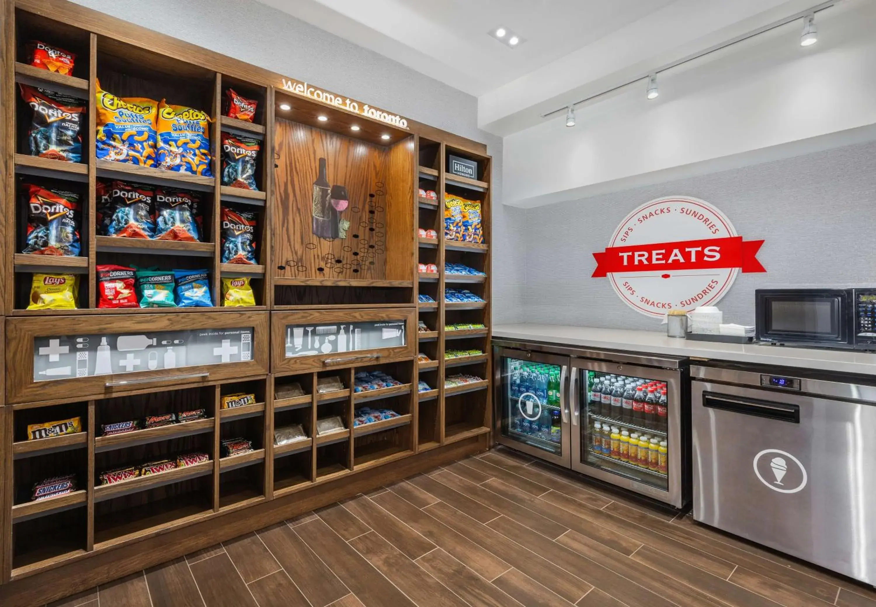 Restaurant/places to eat in Hampton Inn & Suites by Hilton Toronto Downtown Restaurant/places to eat in Hampton Inn & Suites by Hilton Toronto Downtown