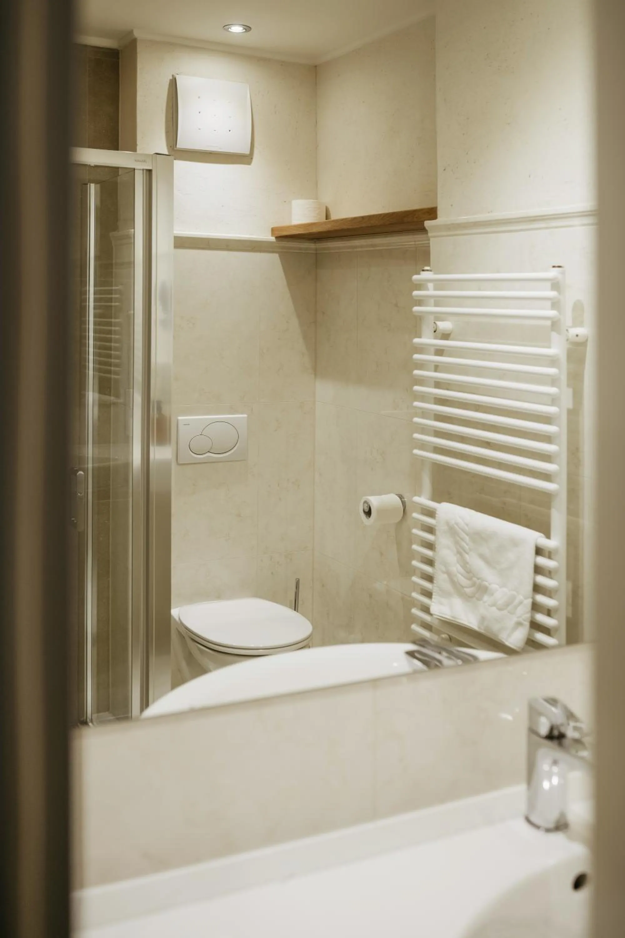 Toilet in Pension Baranekhof - accommodation in nature - Baranek Resorts