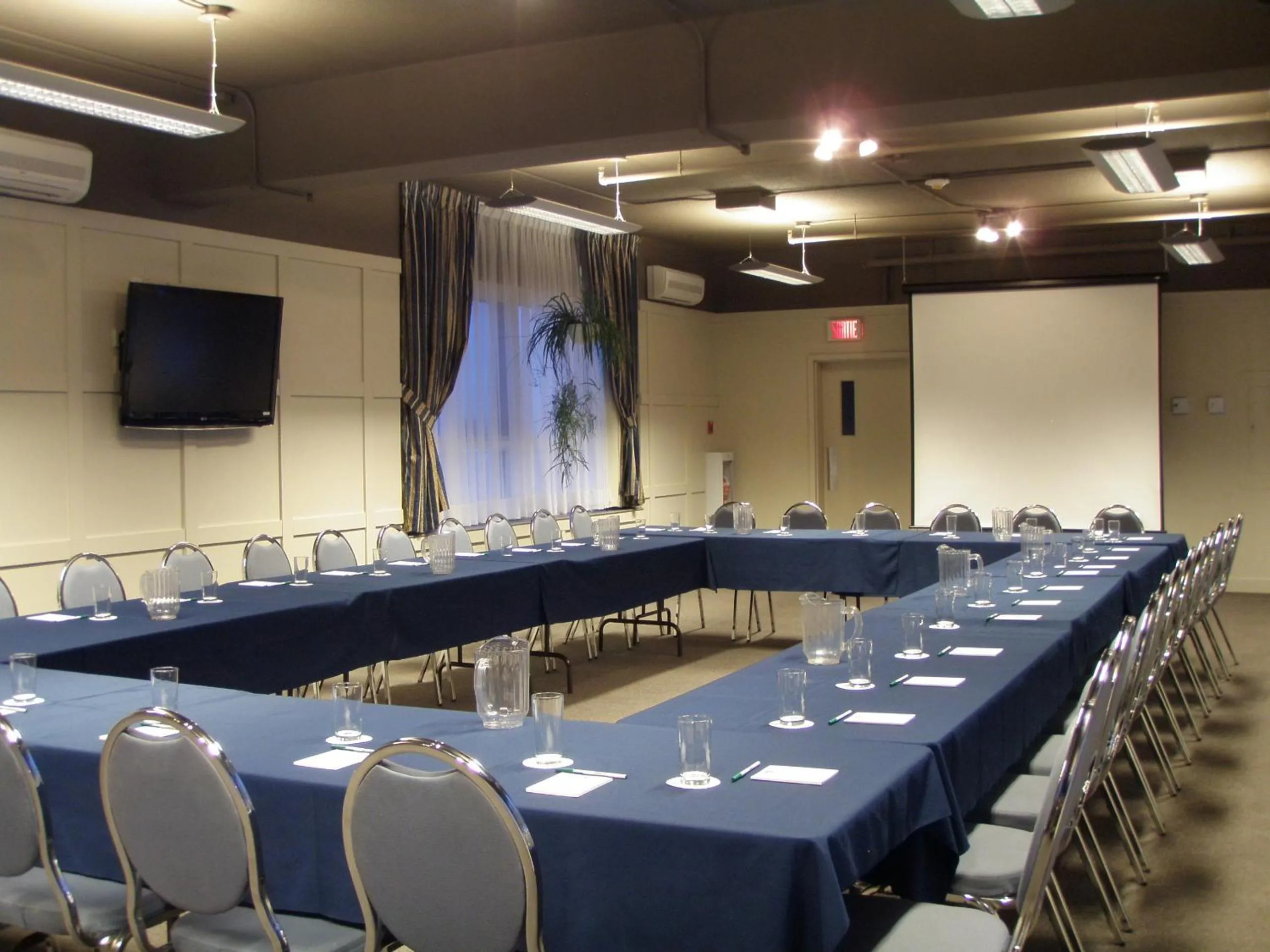 Banquet/Function facilities in Hotel les Suites Labelle