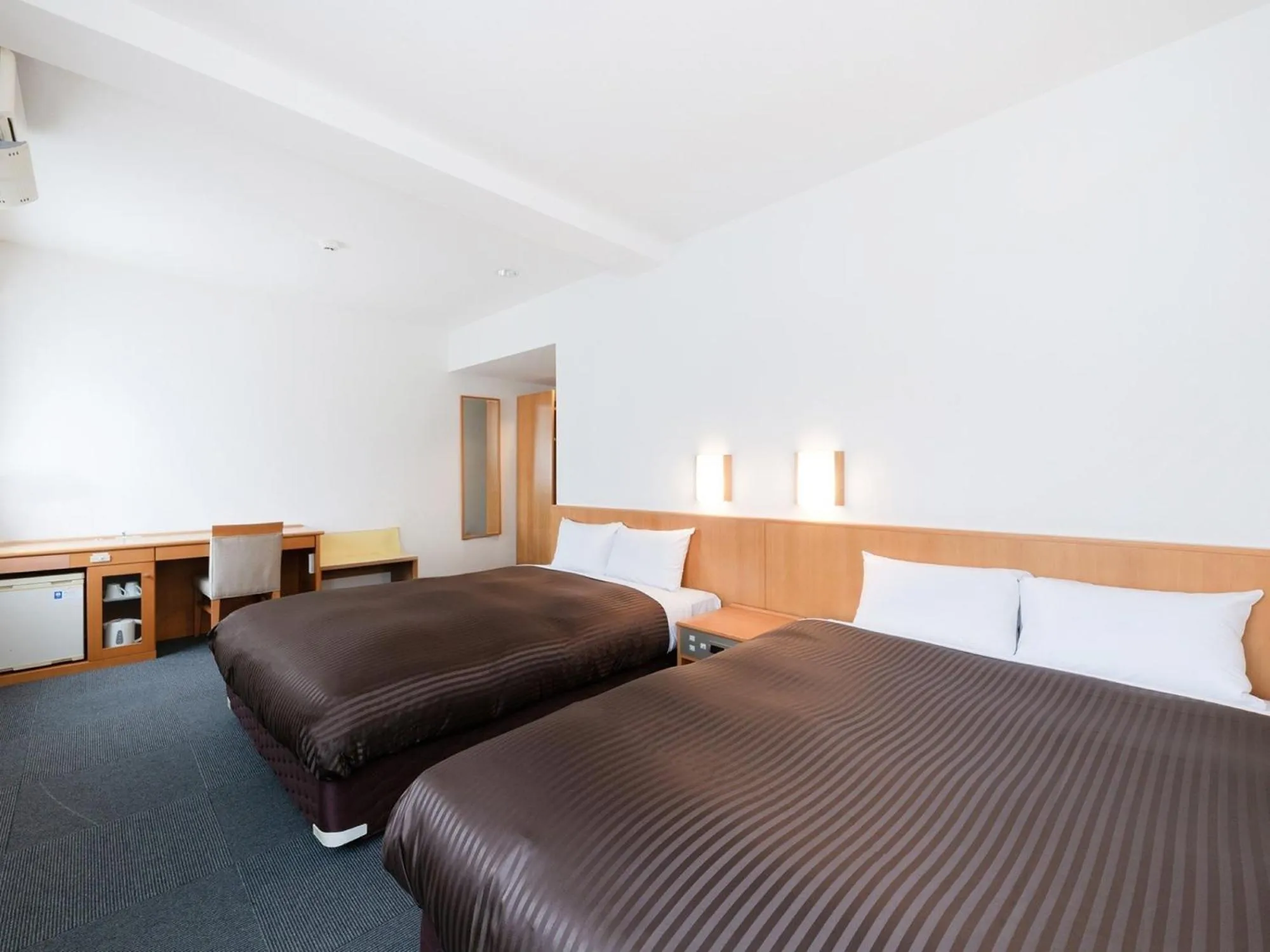 Bed in The One Five Osaka Sakaisuji - Vacation STAY 47177v