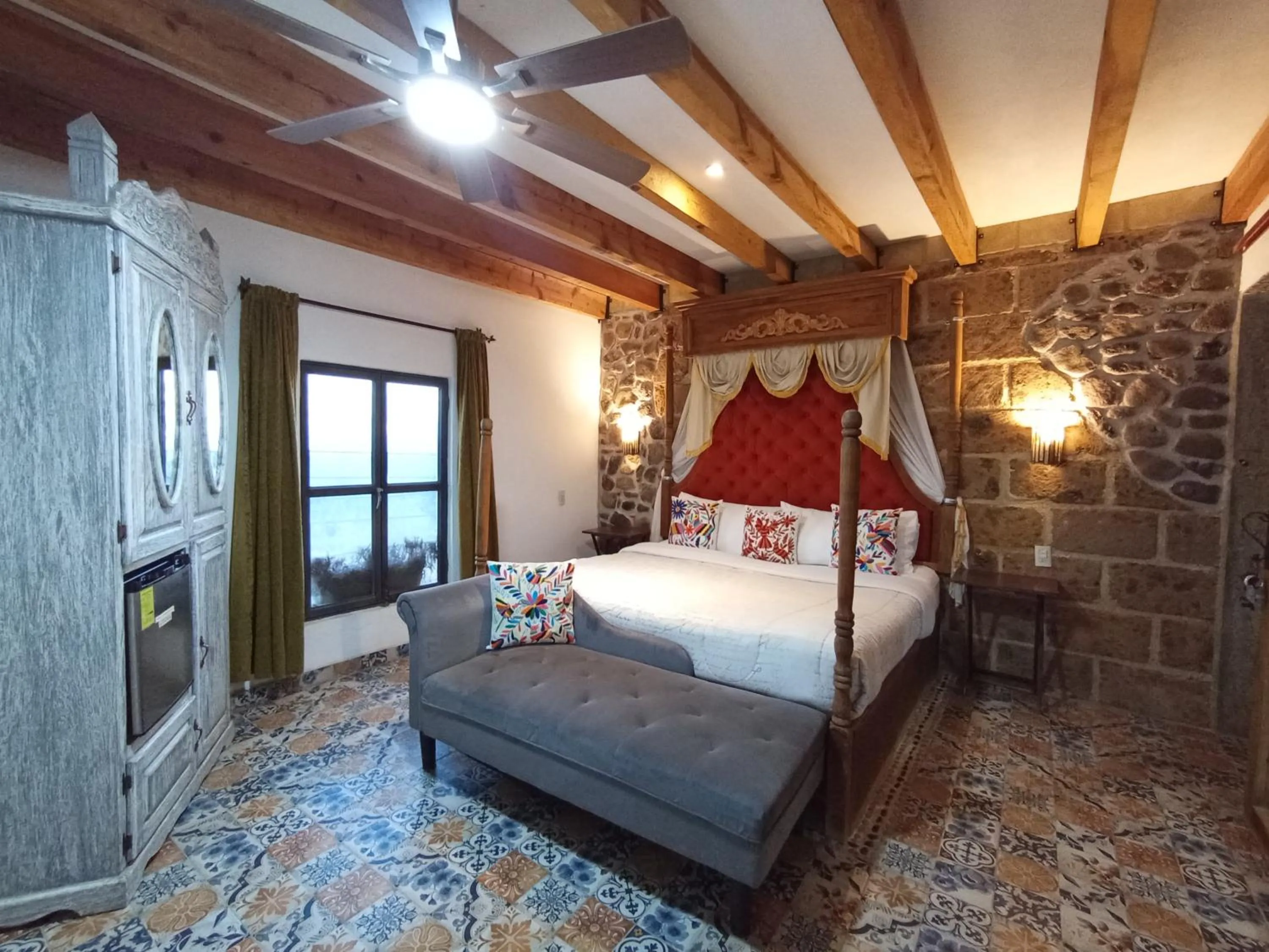 Bed in Alborada Bernal