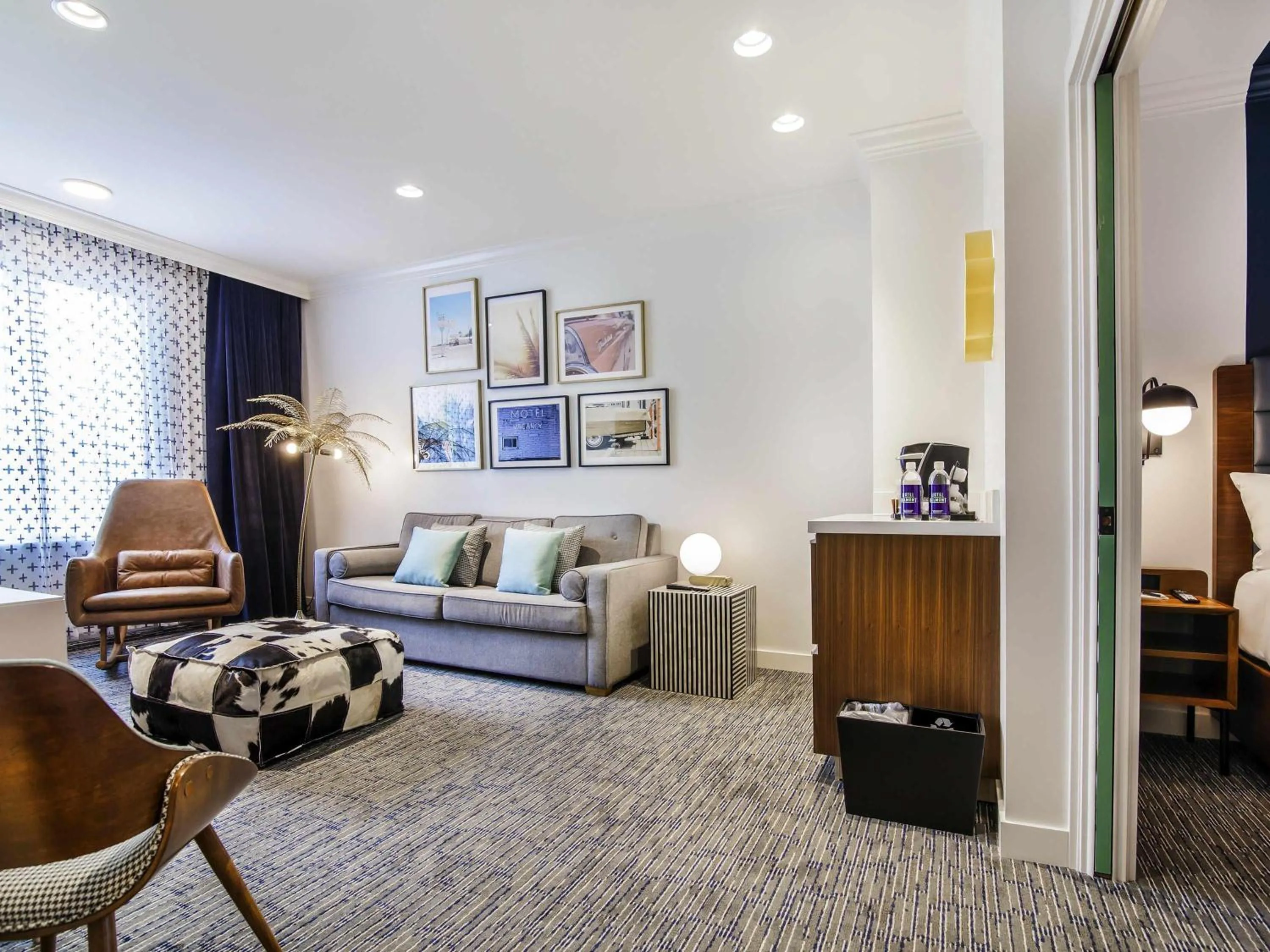 Photo of the whole room in Hotel Belmont Vancouver - MGallery Collection