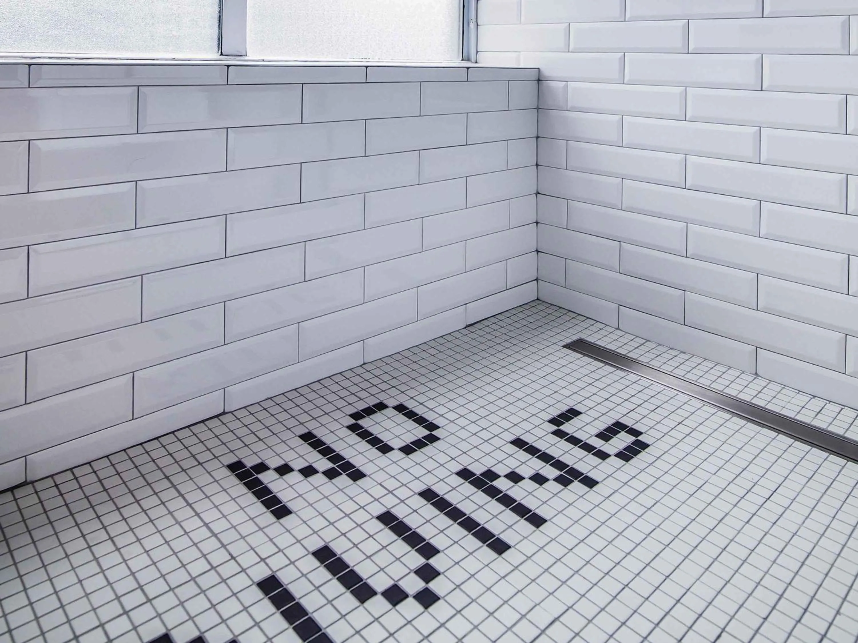 Bedroom in Hotel Belmont Vancouver - MGallery Collection