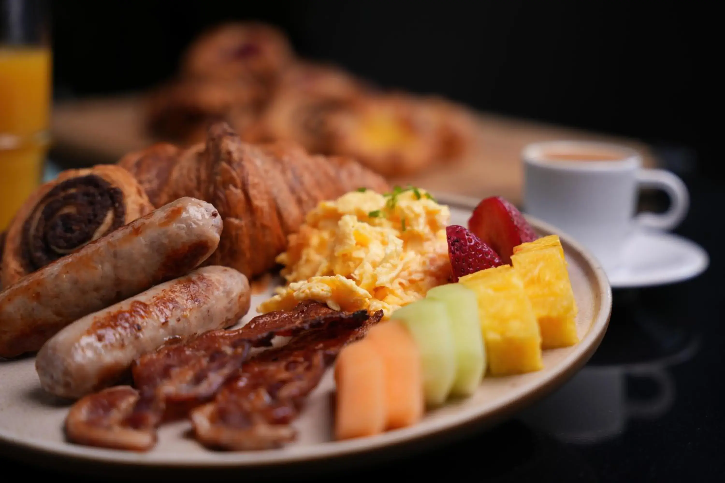 Restaurant/places to eat in Hotel Belmont Vancouver - MGallery Collection Restaurant/places to eat in Hotel Belmont Vancouver - MGallery Collection