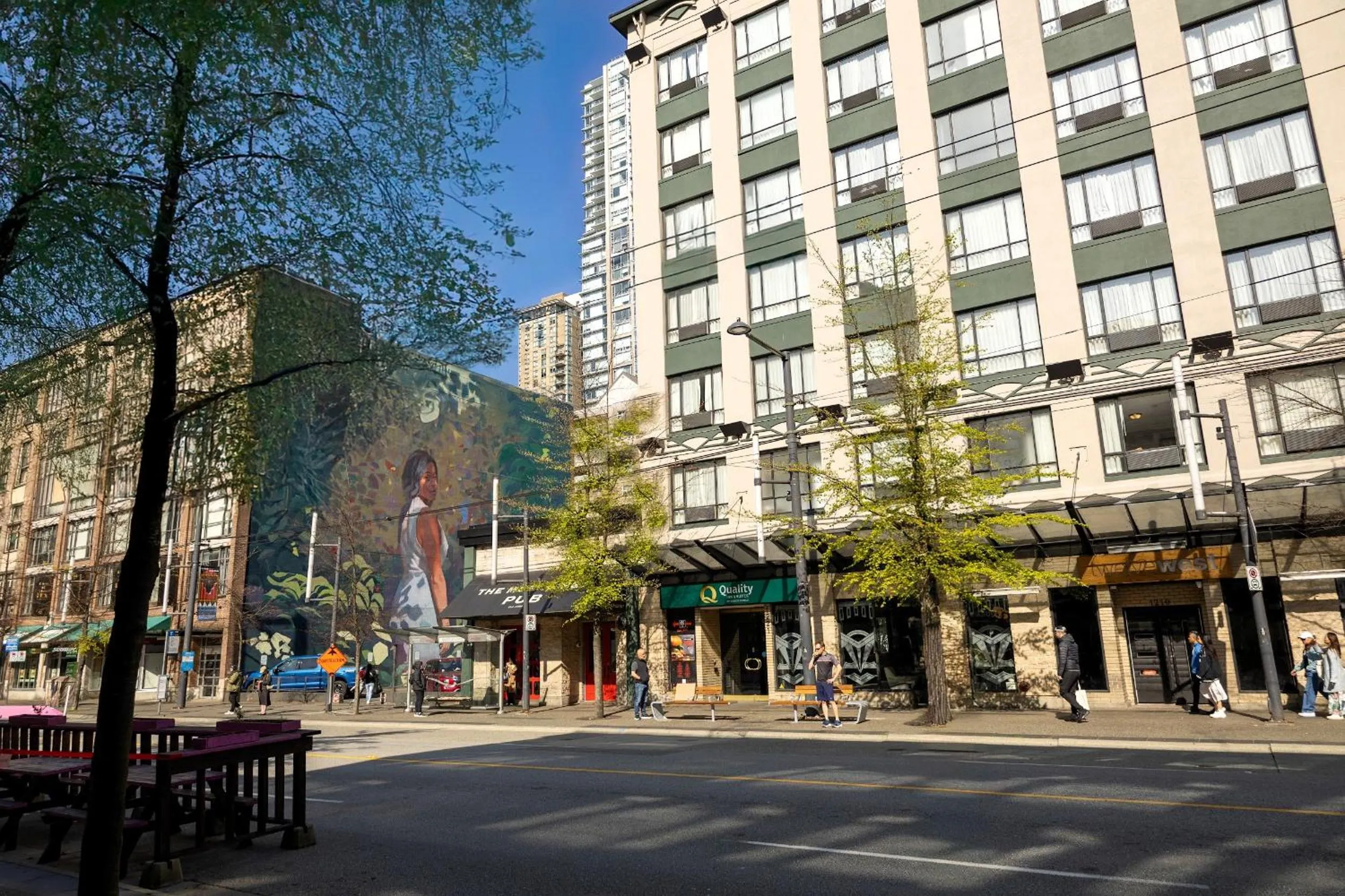 Property building in Quality Inn & Suites