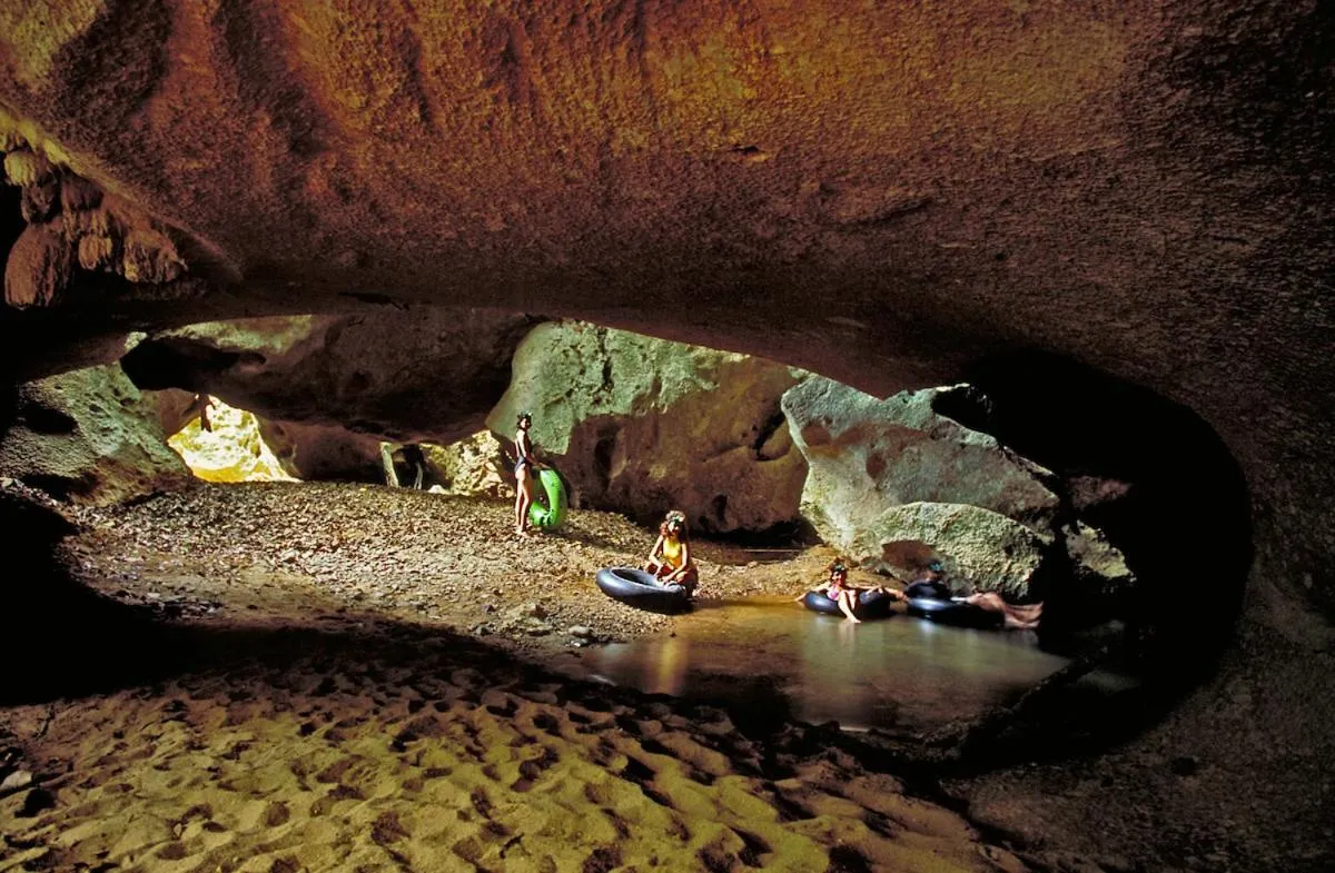 Activities in Pelican Beach Resort South Water Caye