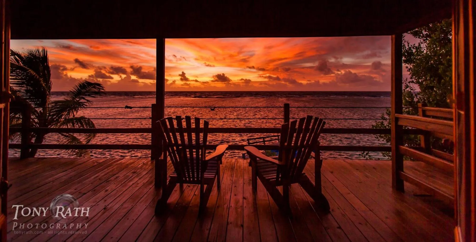 Sunrise in Pelican Beach Resort South Water Caye