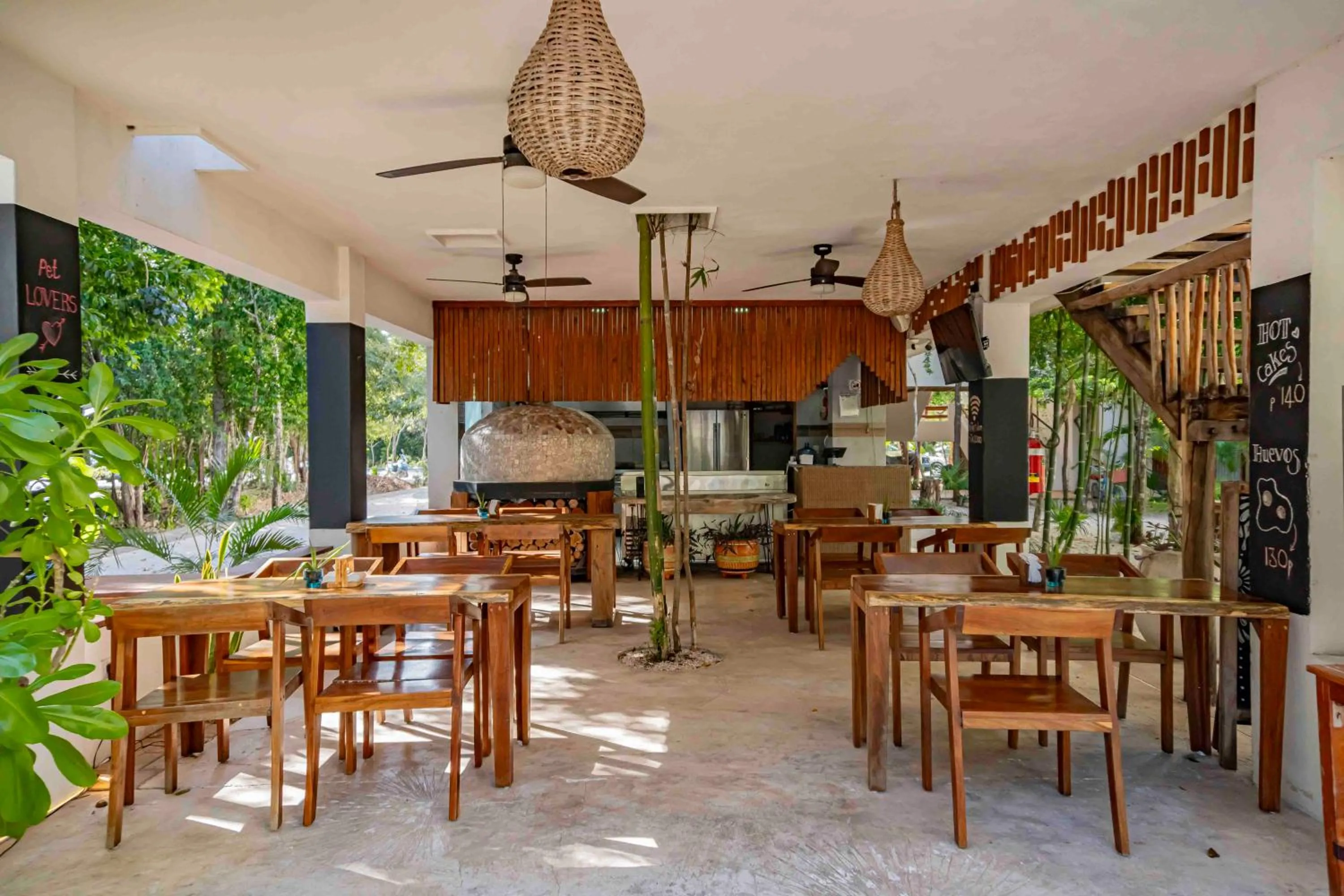 Restaurant/places to eat in Niik Tulum