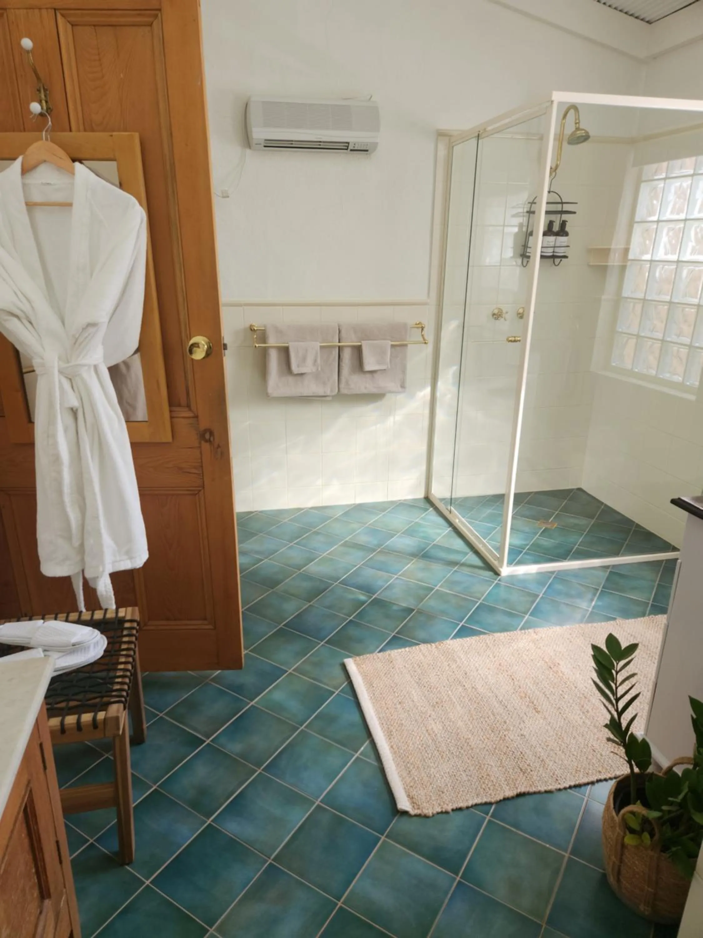 Bathroom in Marananga Cottages