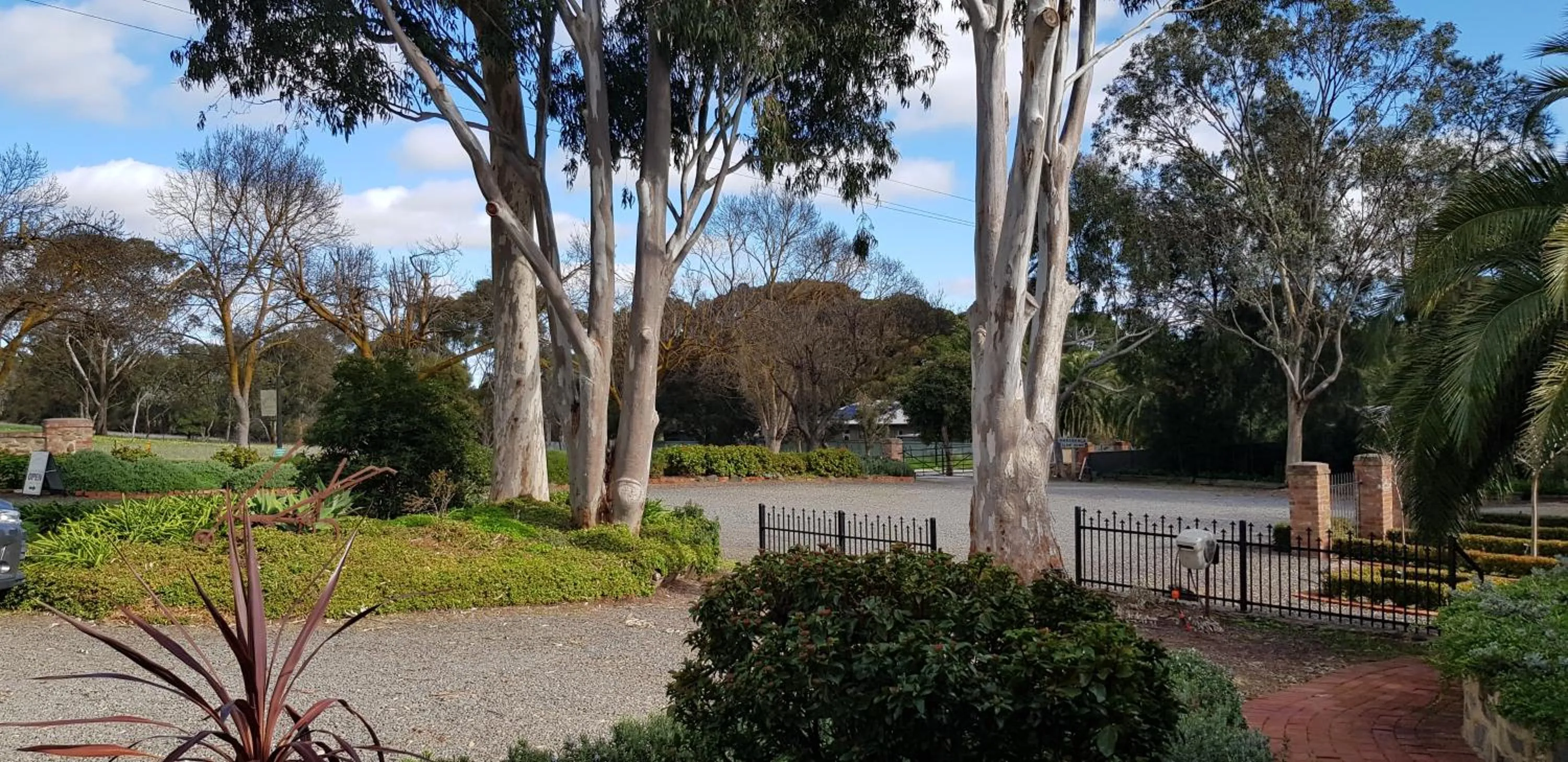 Property building in Marananga Cottages
