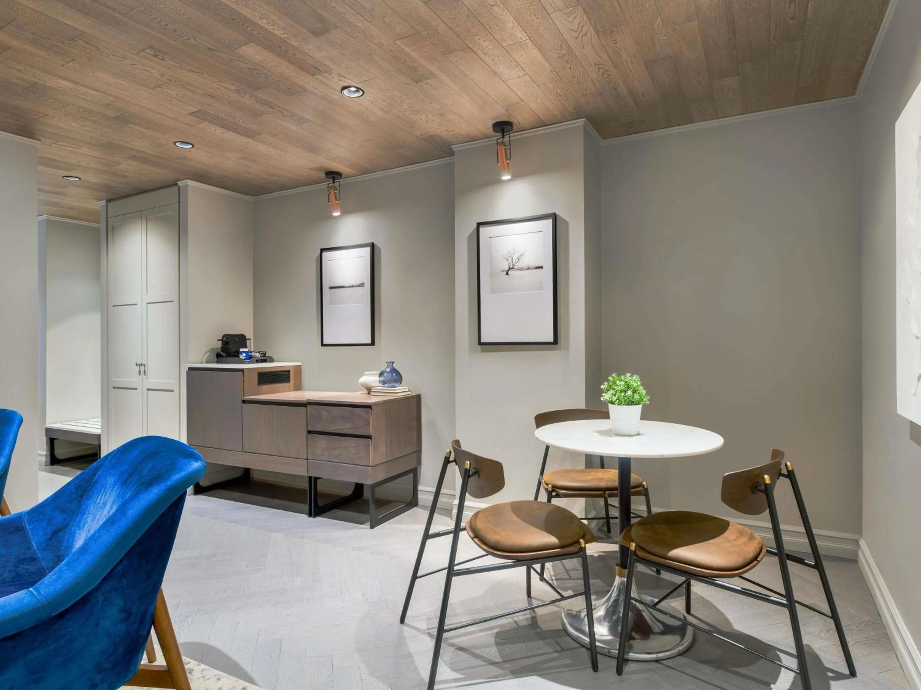 Bedroom in The Novotel Toronto Centre