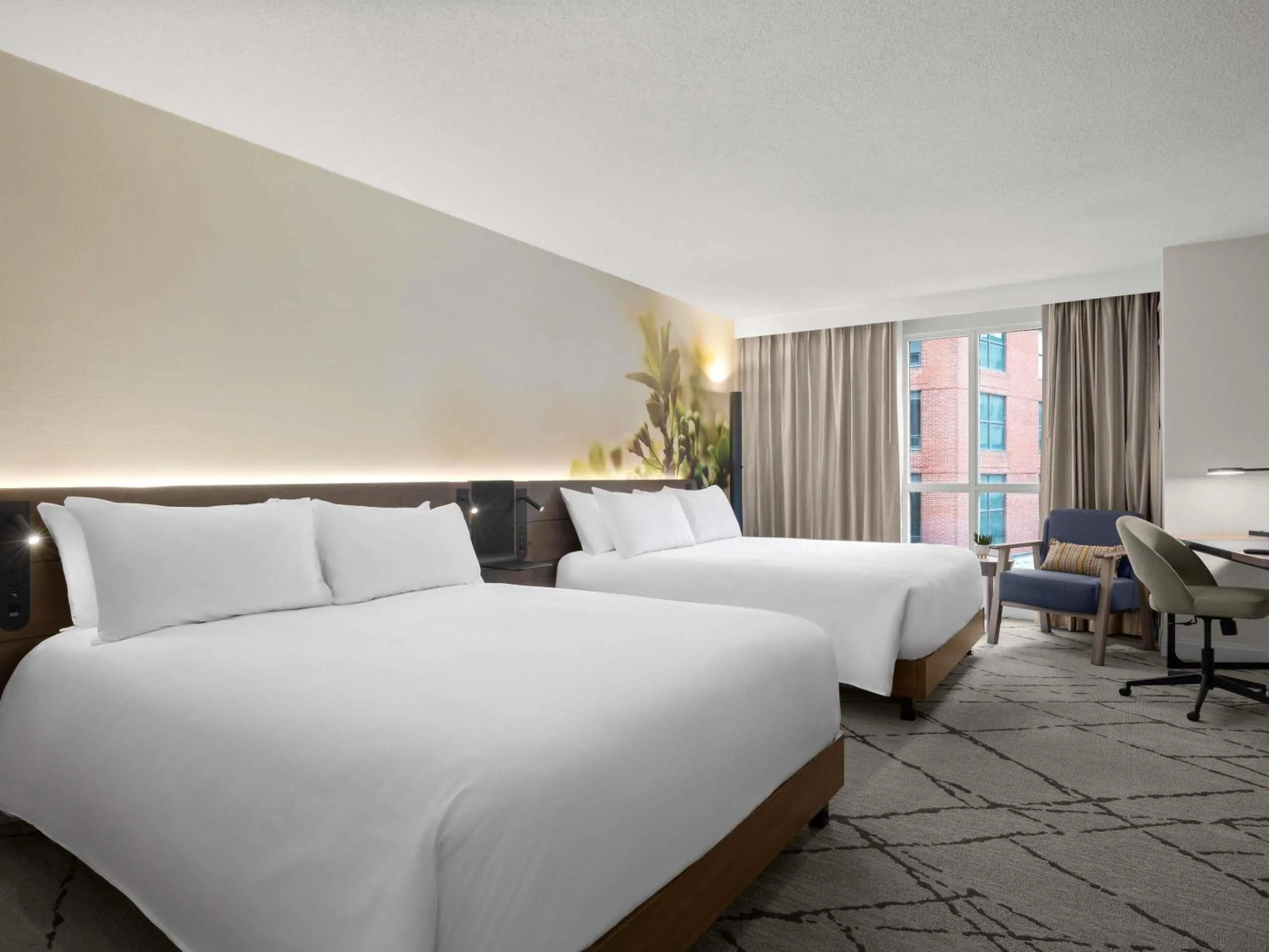 Bedroom, Bed in The Novotel Toronto Centre