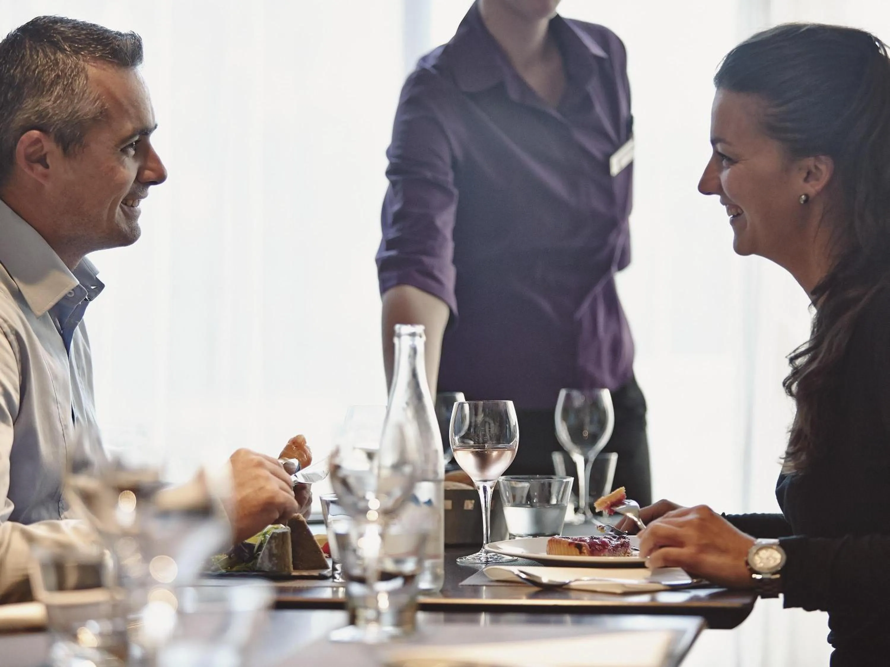 Restaurant/places to eat in The Novotel Toronto Centre