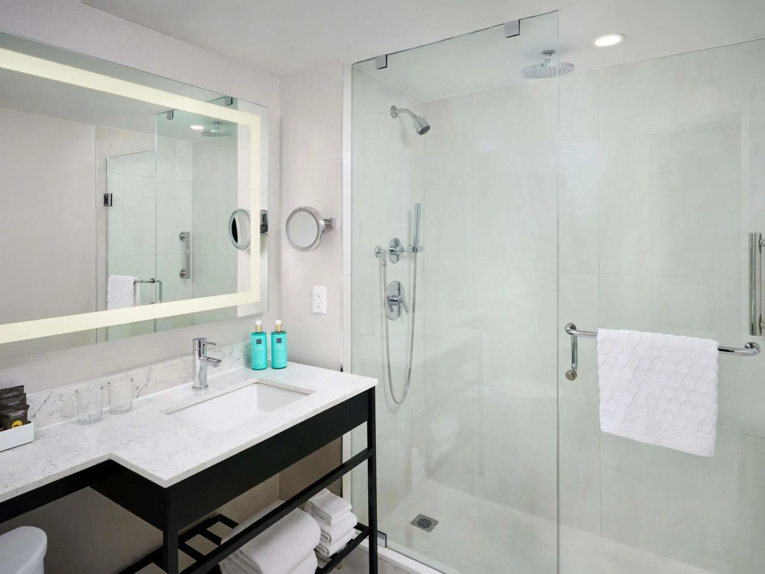 Superior with Two Queen Beds - single occupancy in The Novotel Toronto Centre Superior with Two Queen Beds - single occupancy in The Novotel Toronto Centre