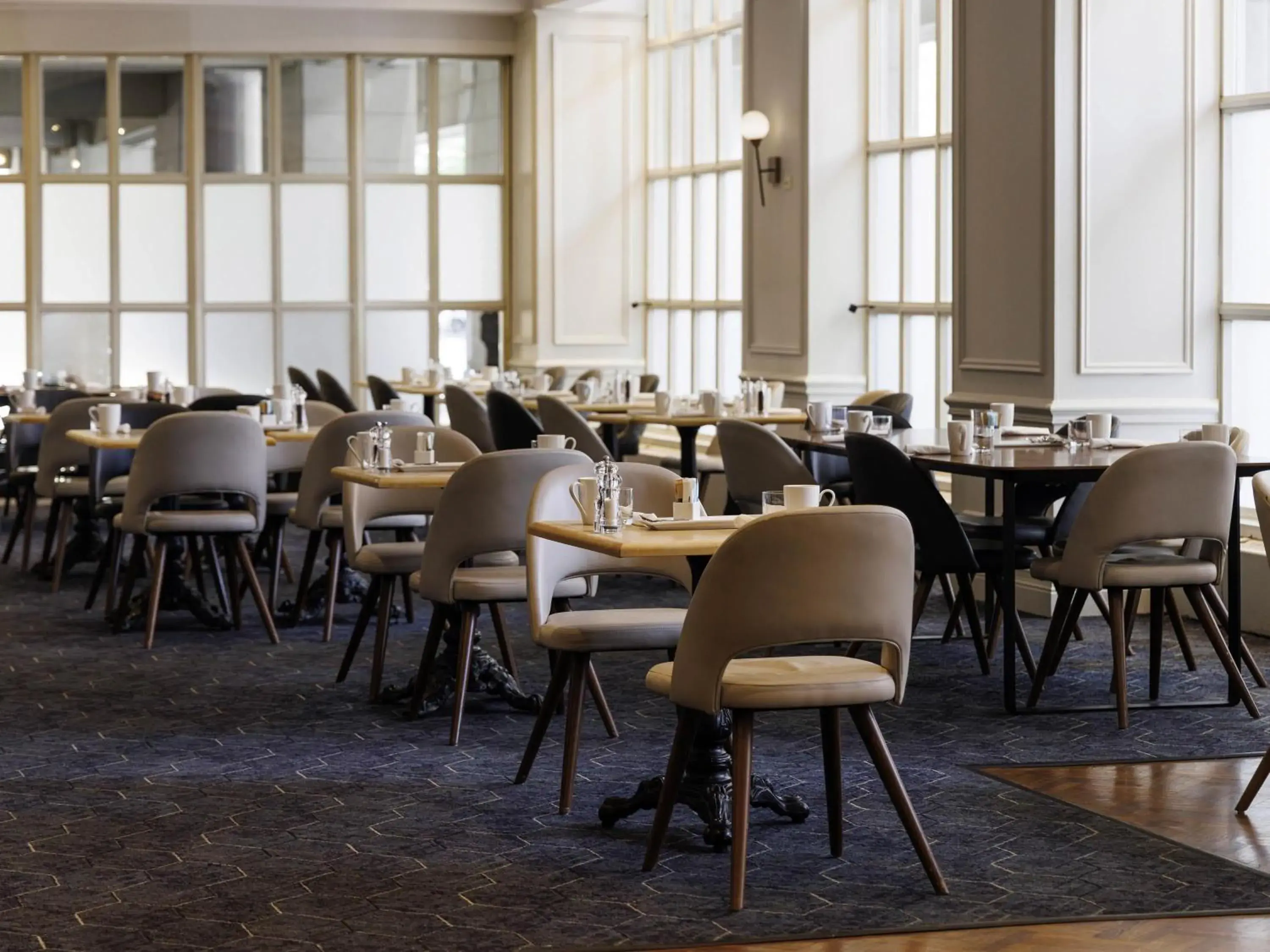 Restaurant/places to eat in The Novotel Toronto Centre Restaurant/places to eat in The Novotel Toronto Centre