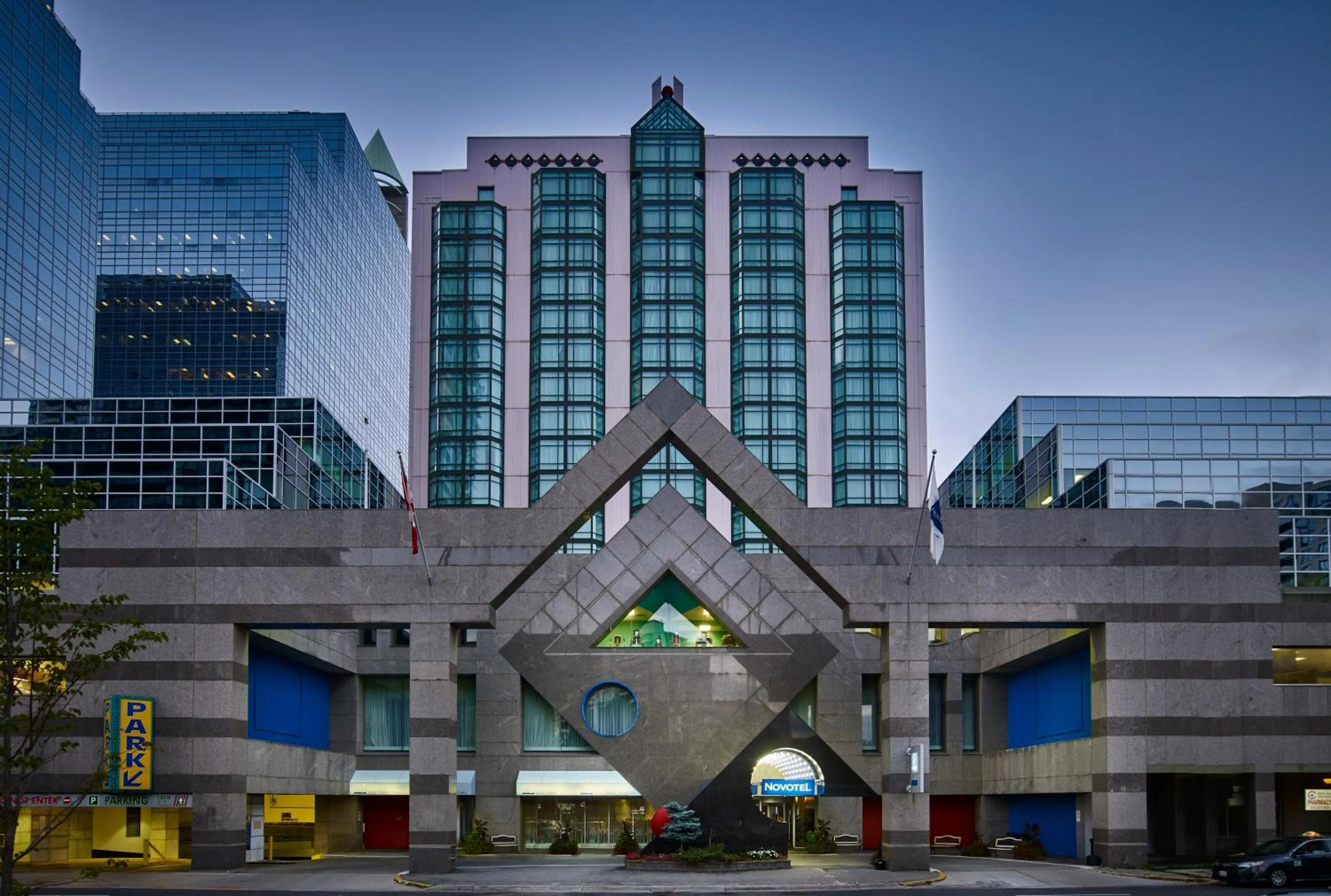 Property building in Novotel Toronto North York