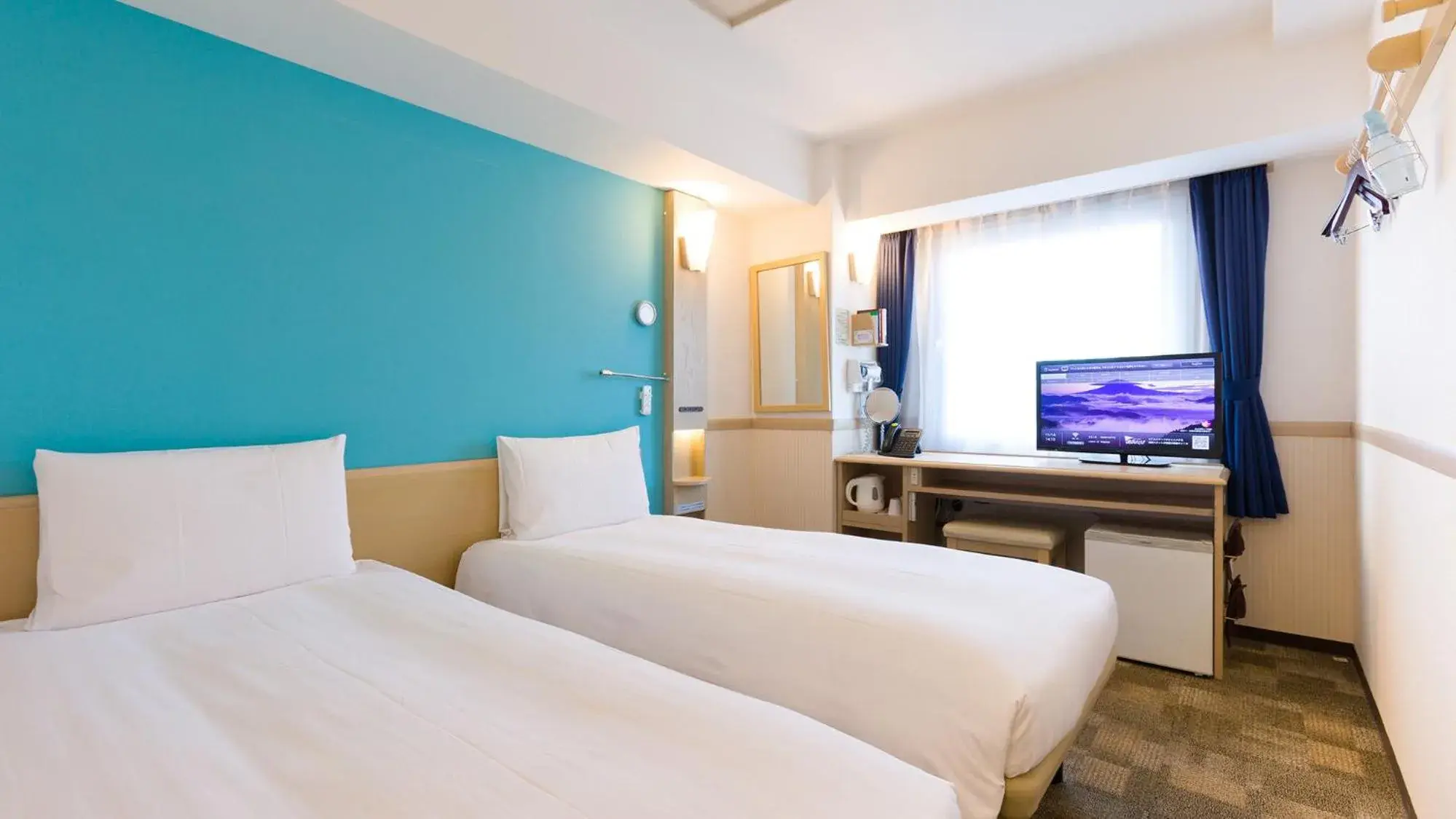 Bedroom, Bed in Toyoko Inn Shin-Aomori-eki Higashi-guchi Bedroom, Bed in Toyoko Inn Shin-Aomori-eki Higashi-guchi