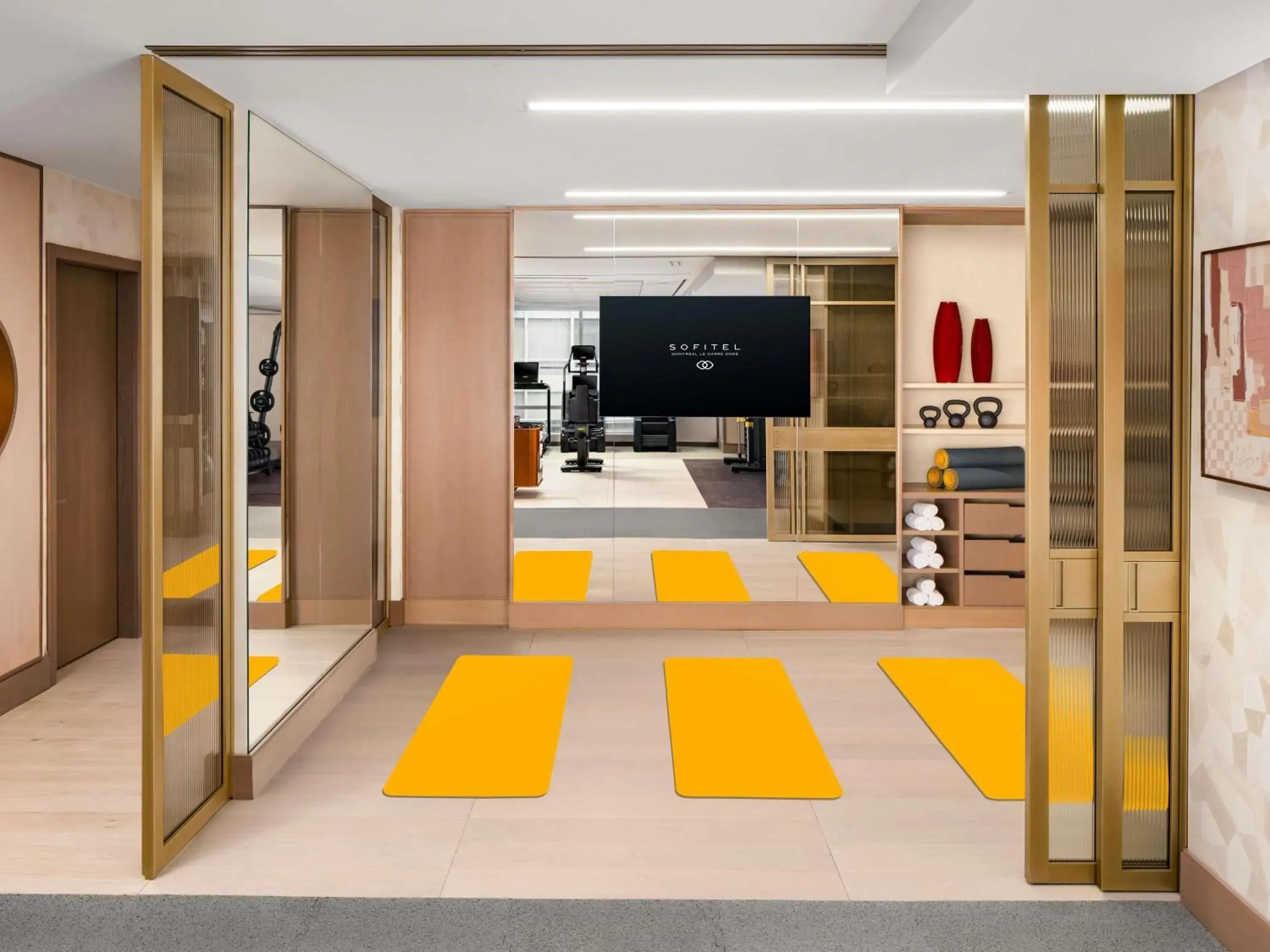 Fitness centre/facilities, Bed in Sofitel Montreal Golden Mile Fitness centre/facilities, Bed in Sofitel Montreal Golden Mile