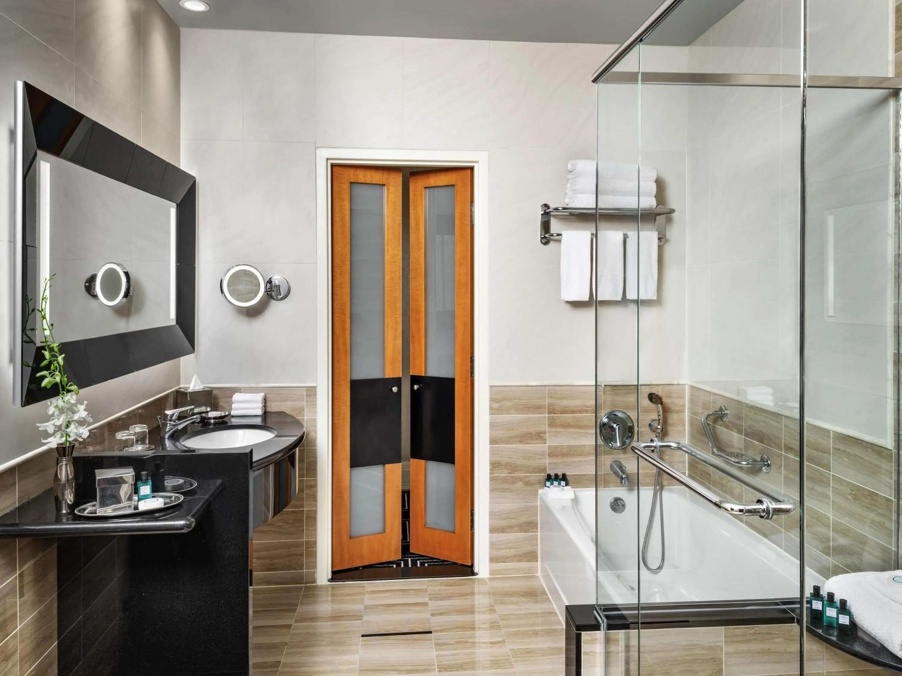 Bedroom in Sofitel Montreal Golden Mile