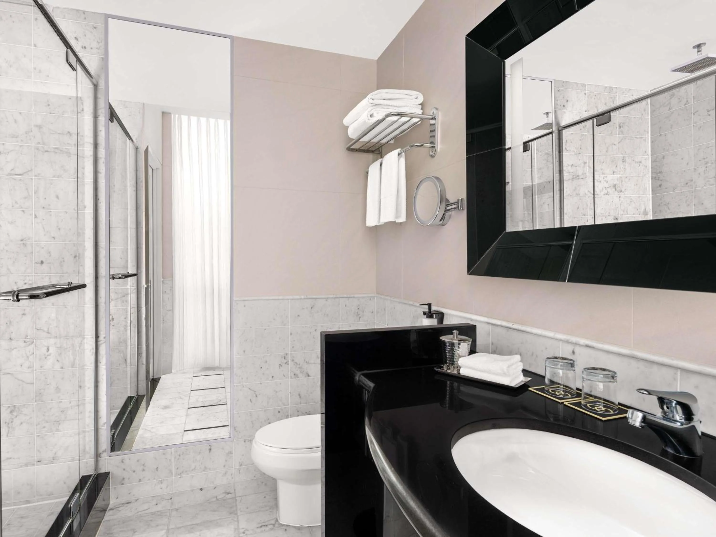 Bedroom in Sofitel Montreal Golden Mile