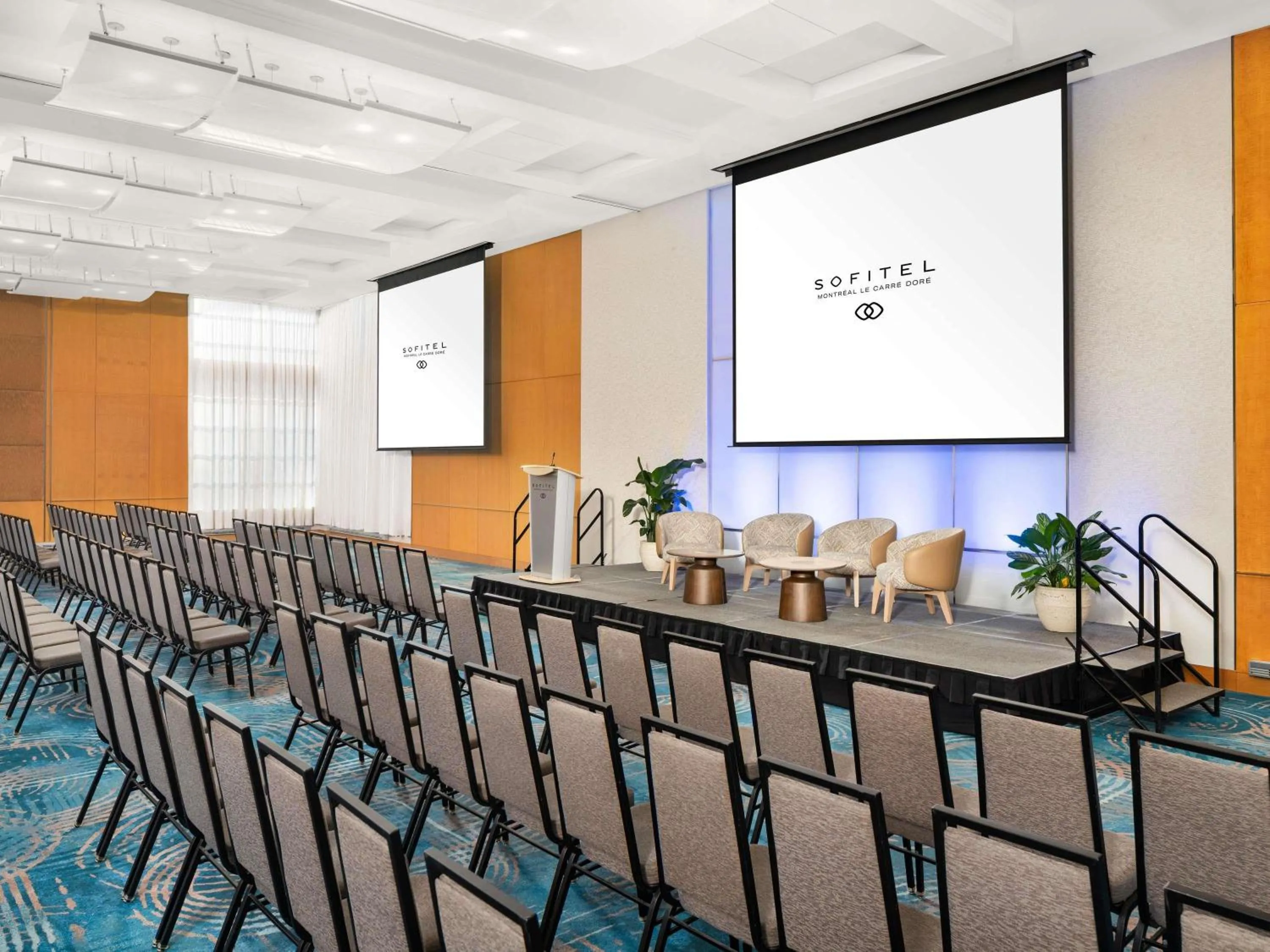 Meeting/conference room in Sofitel Montreal Golden Mile
