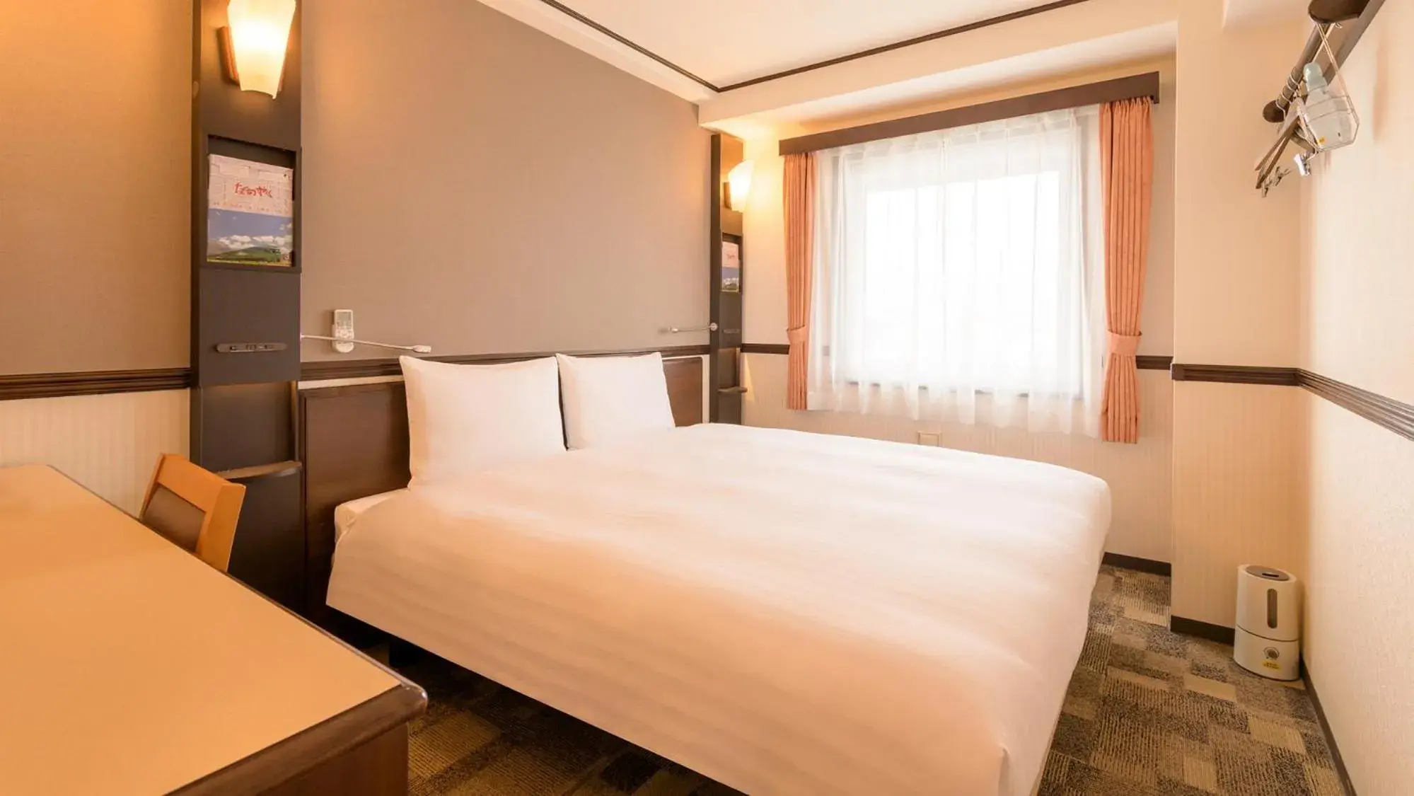 King Room - Smoking in Toyoko Inn Hon-atsugi-eki Minami-guchi King Room - Smoking in Toyoko Inn Hon-atsugi-eki Minami-guchi