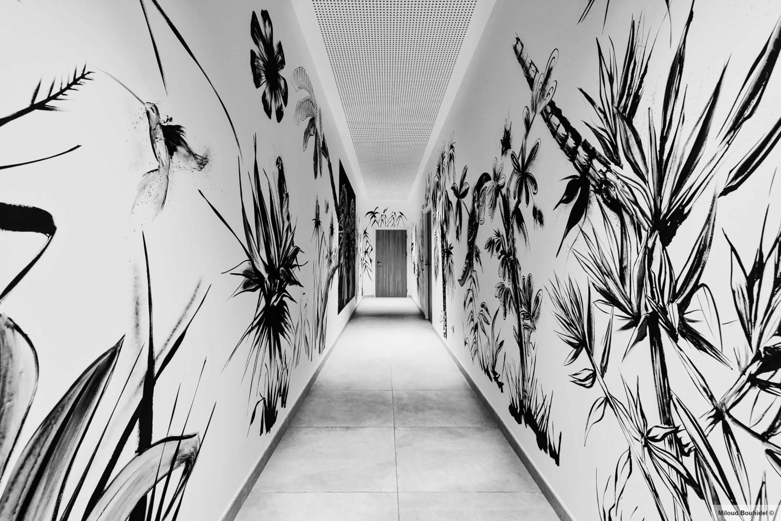 Lobby or reception in GOLDEN TULIP LYON OUEST TECHLID Hotel & Spa