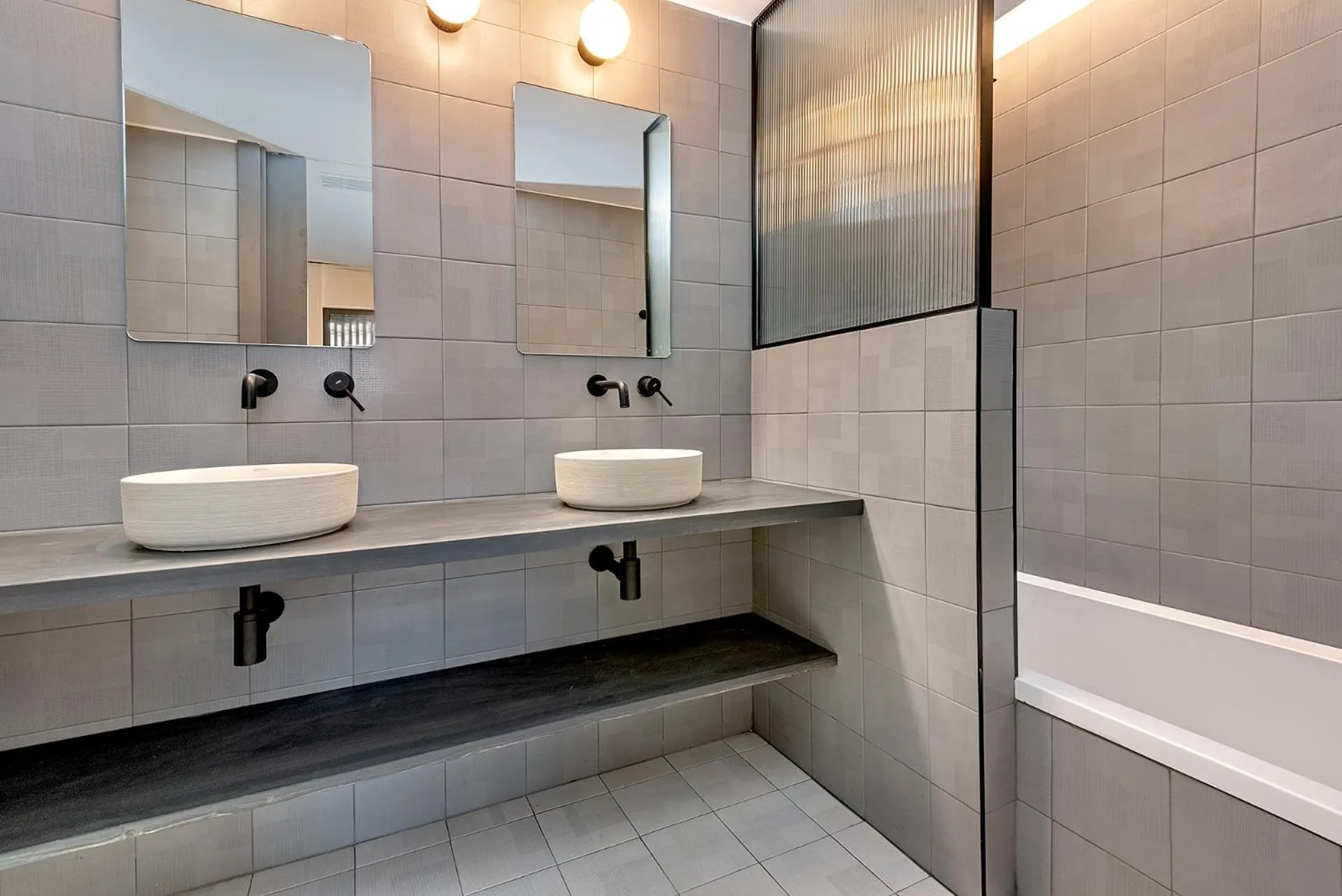 Bathroom in Hotel Orangine