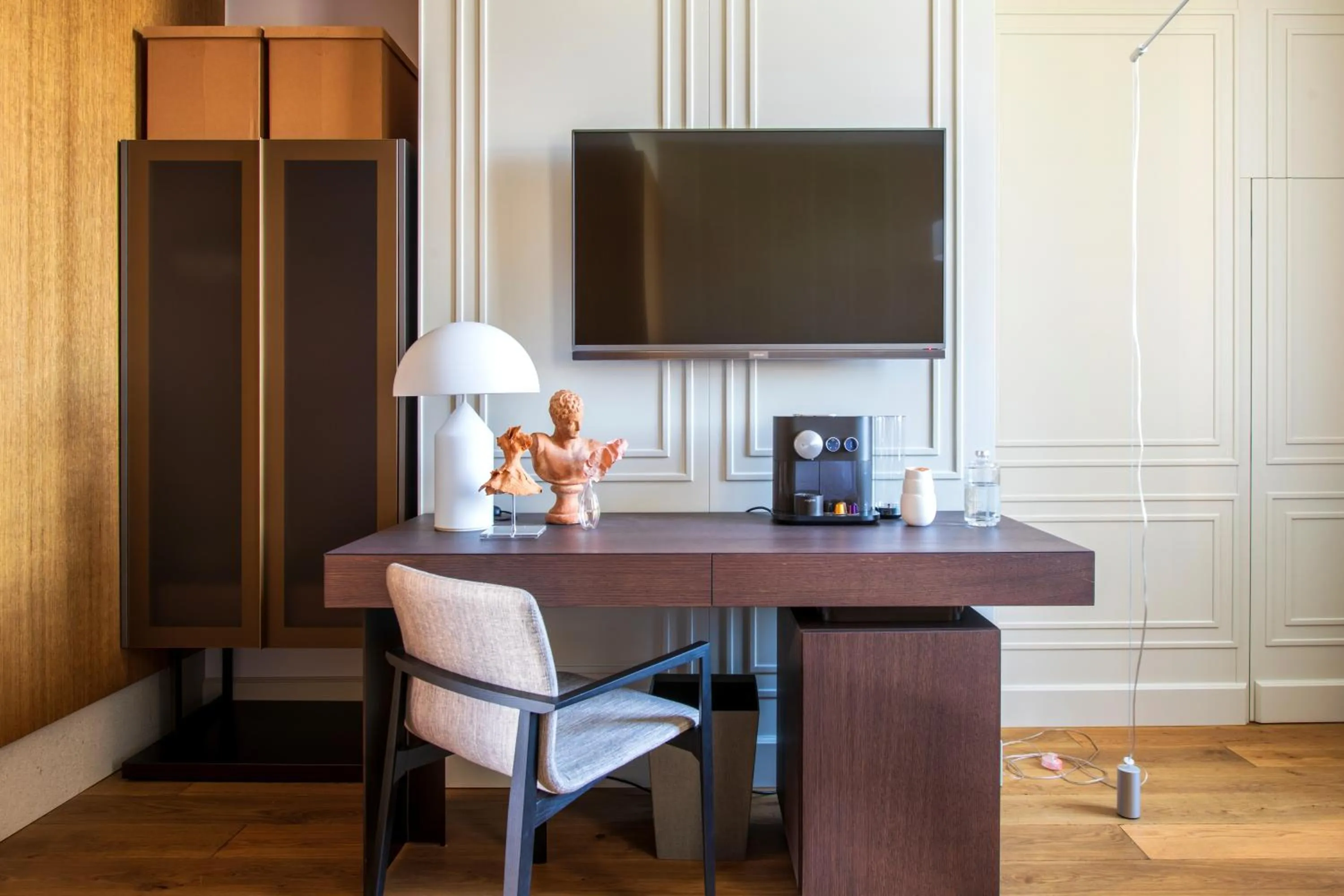 Seating area in Chateau de Wallerand