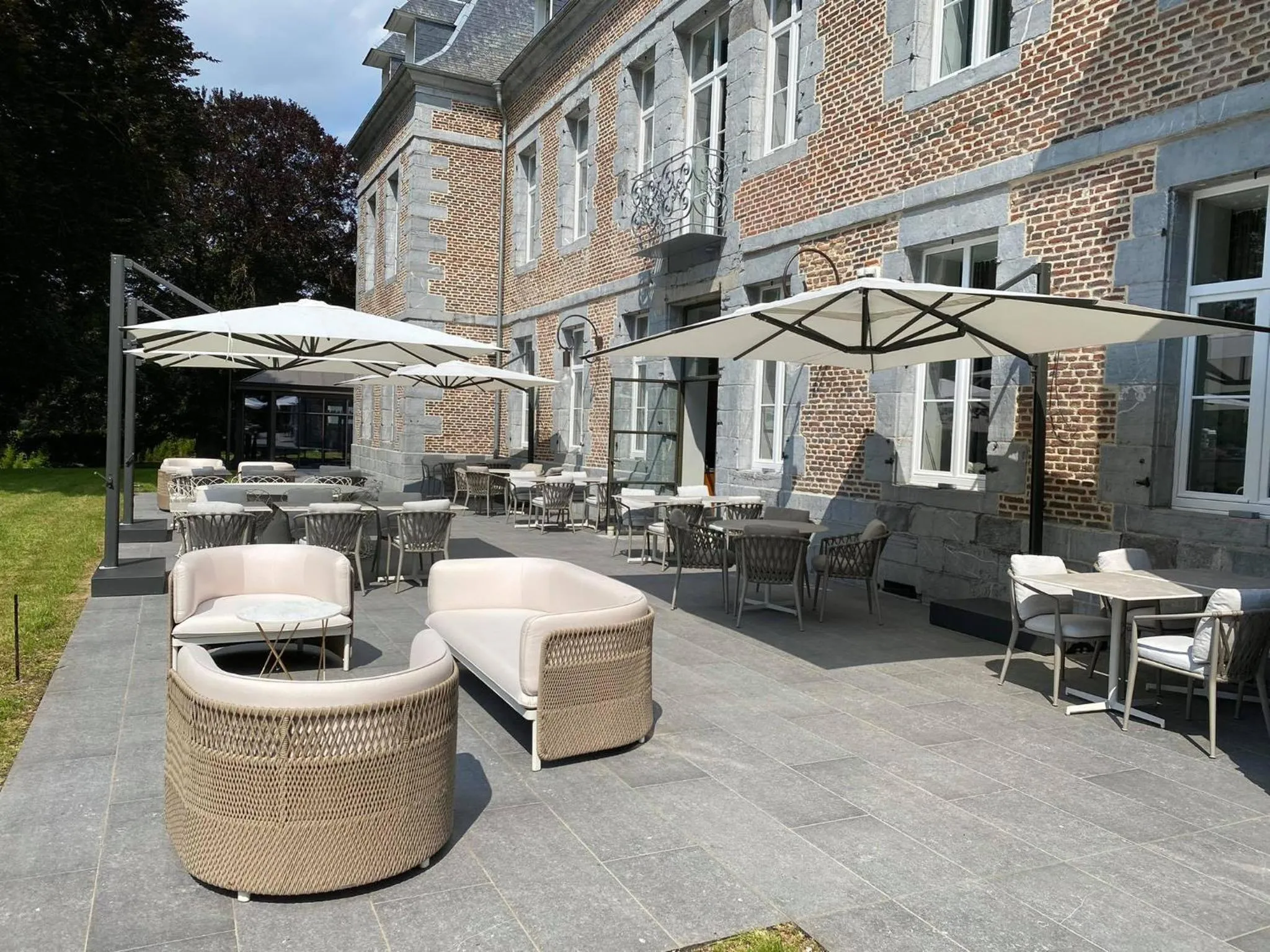 Patio in Chateau de Wallerand