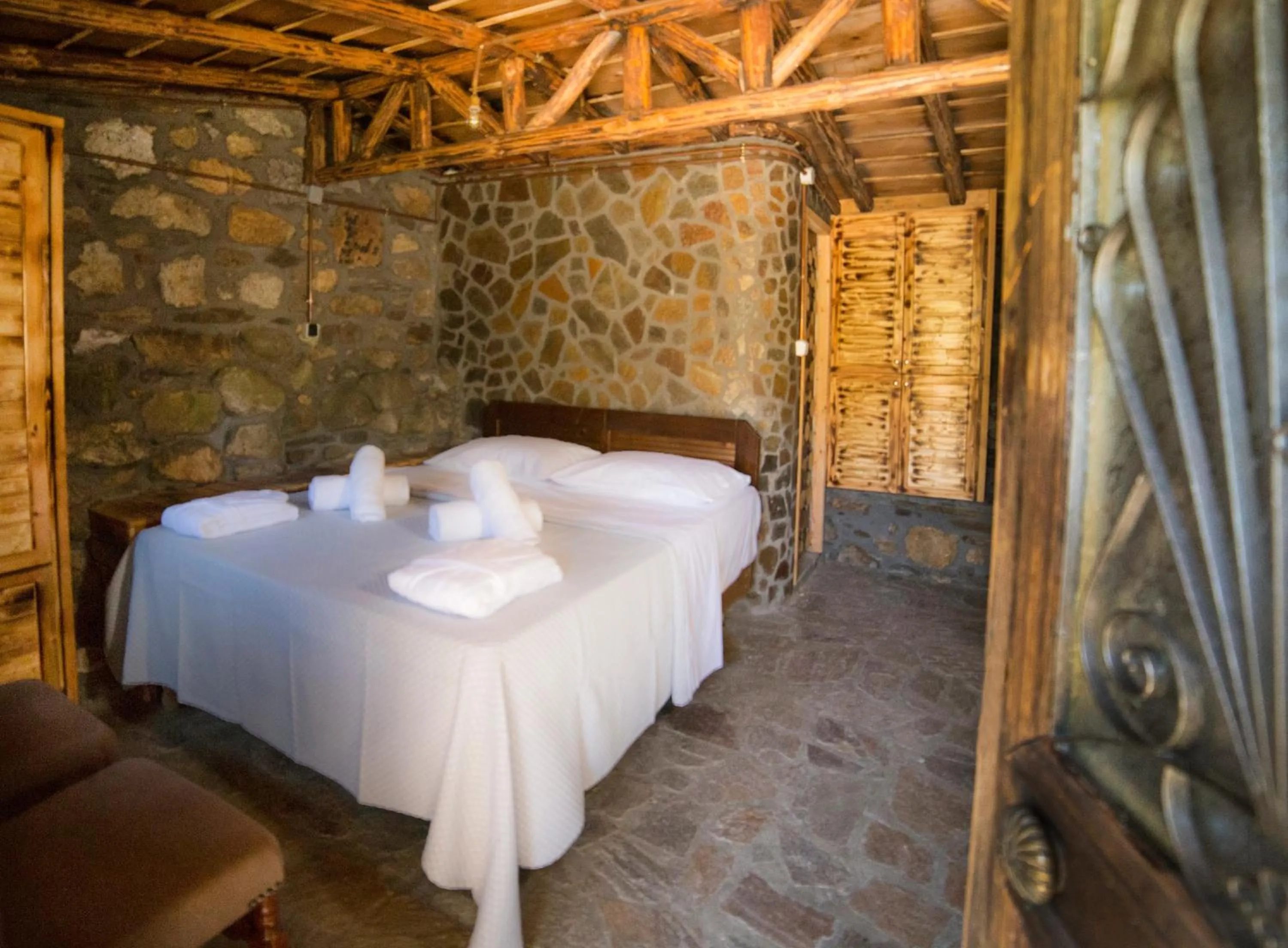 Bed in Captain Ikaros