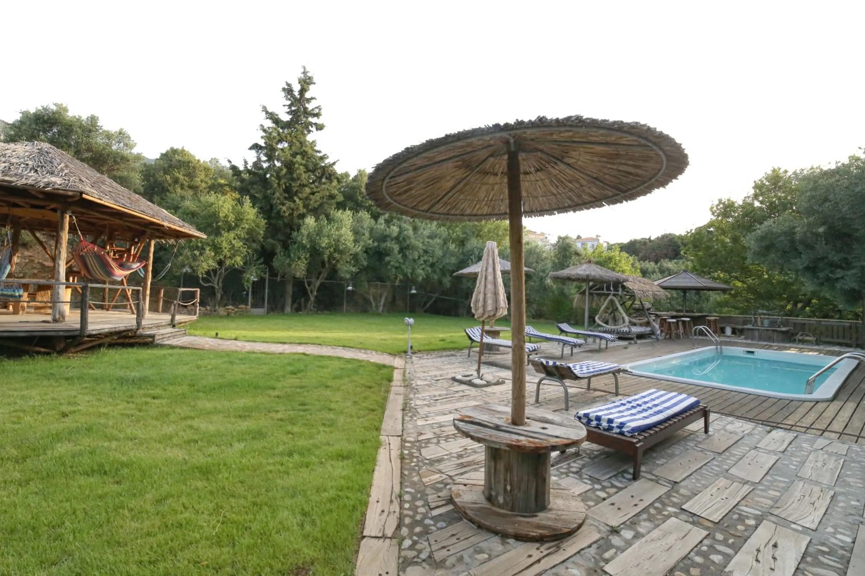 Seating area in Captain Ikaros