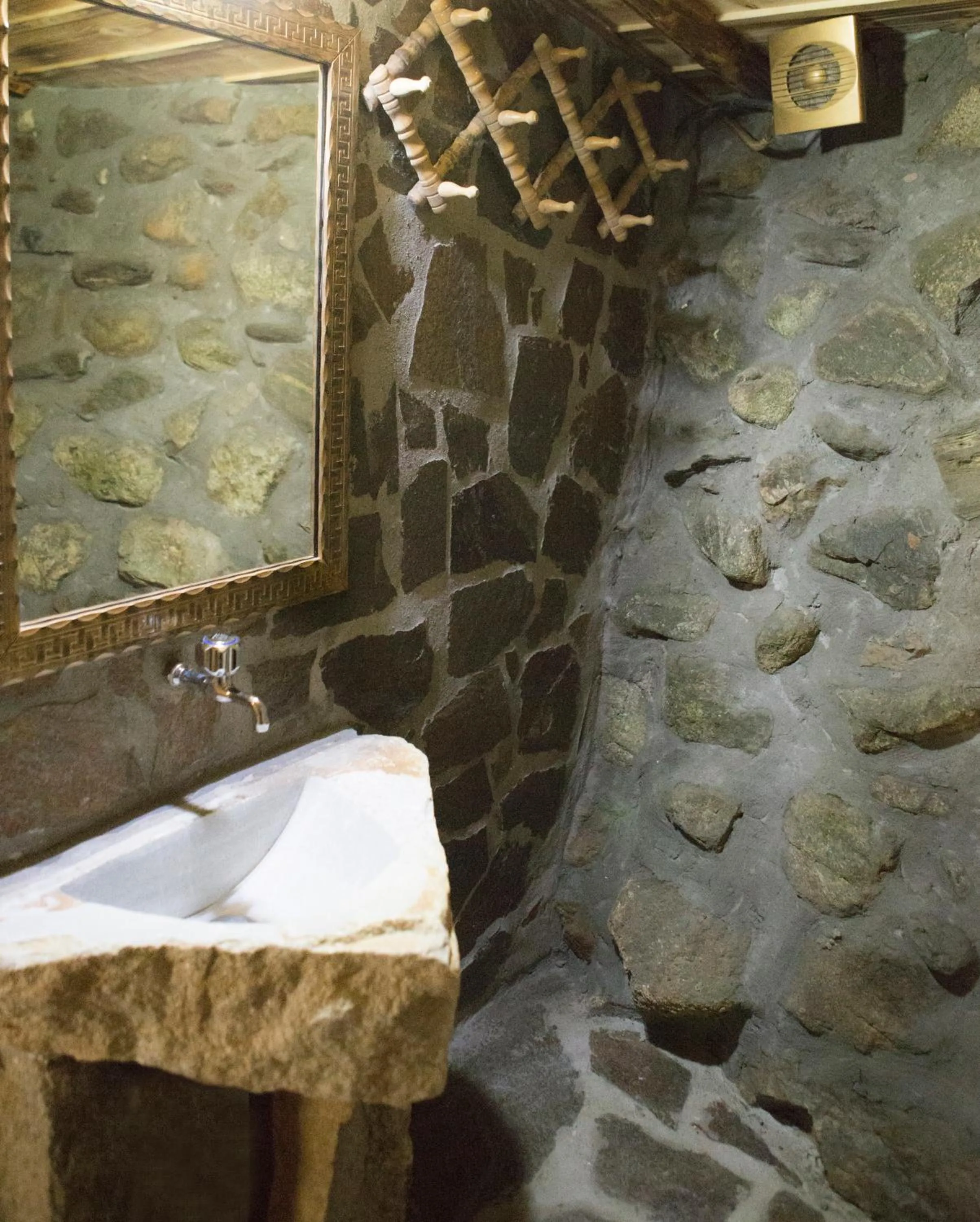 Bathroom in Captain Ikaros