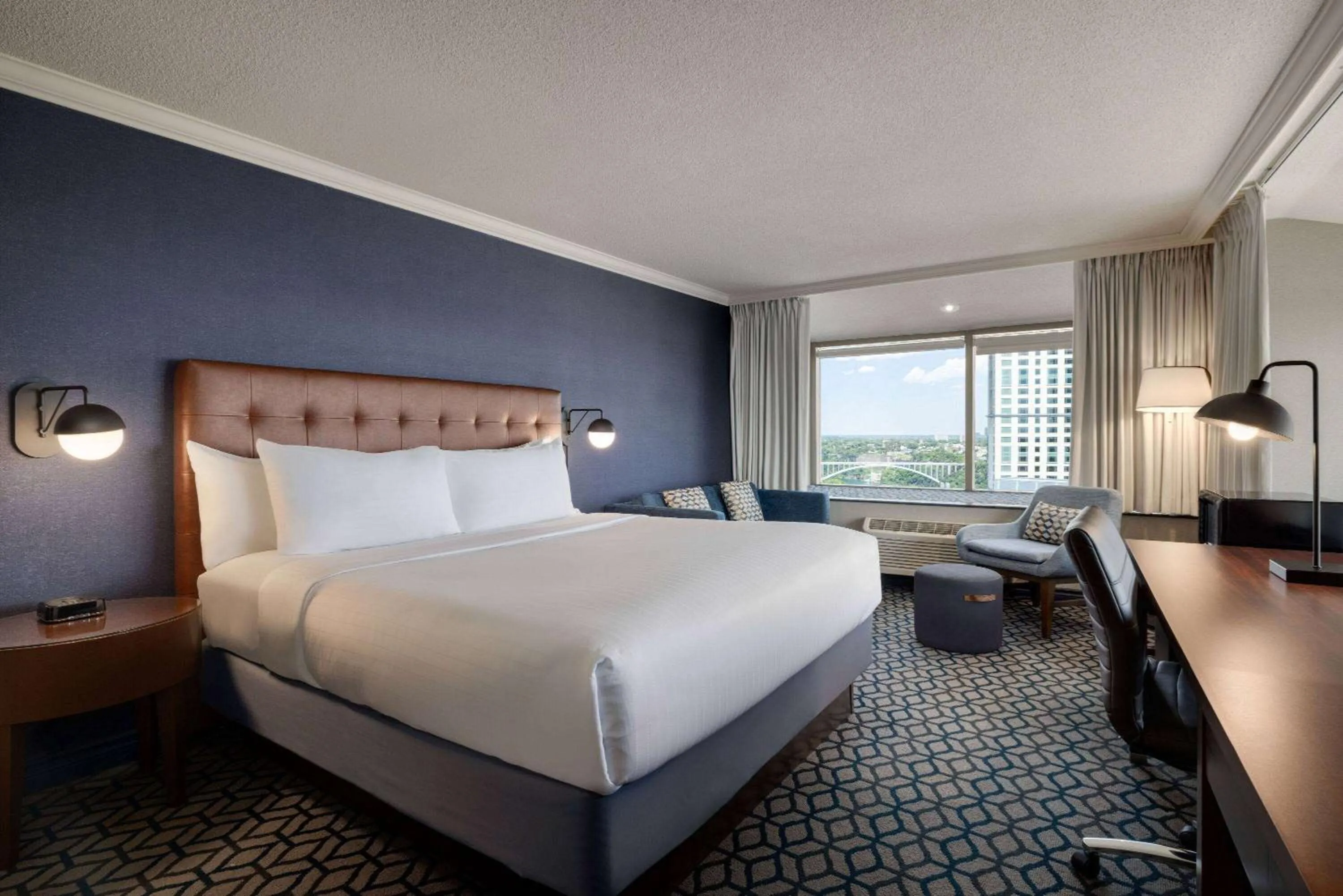 Photo of the whole room, Bed in Wyndham Grand Fallsview Hotel