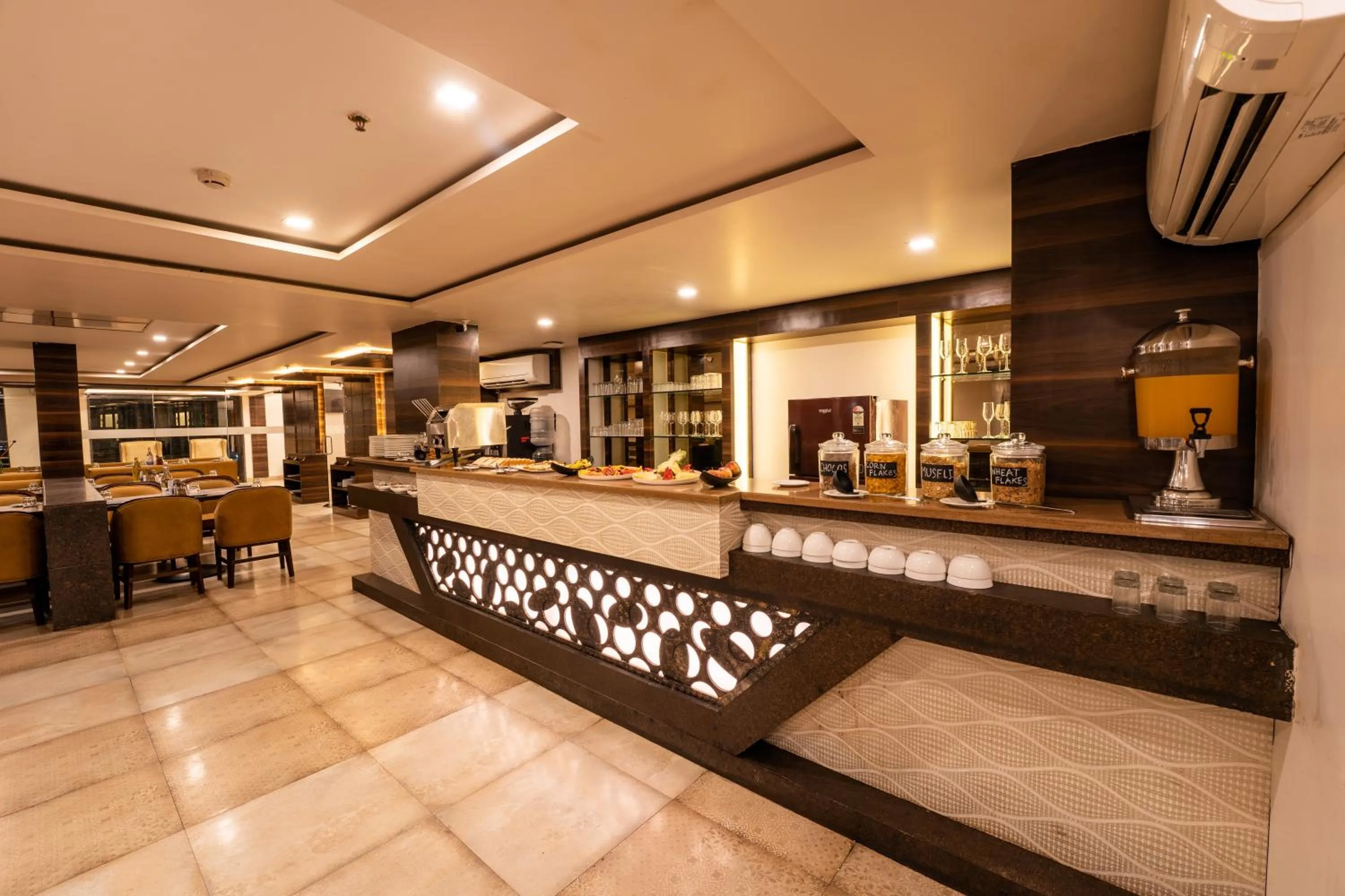 Restaurant/places to eat in Zone Connect by The Park Parra Goa