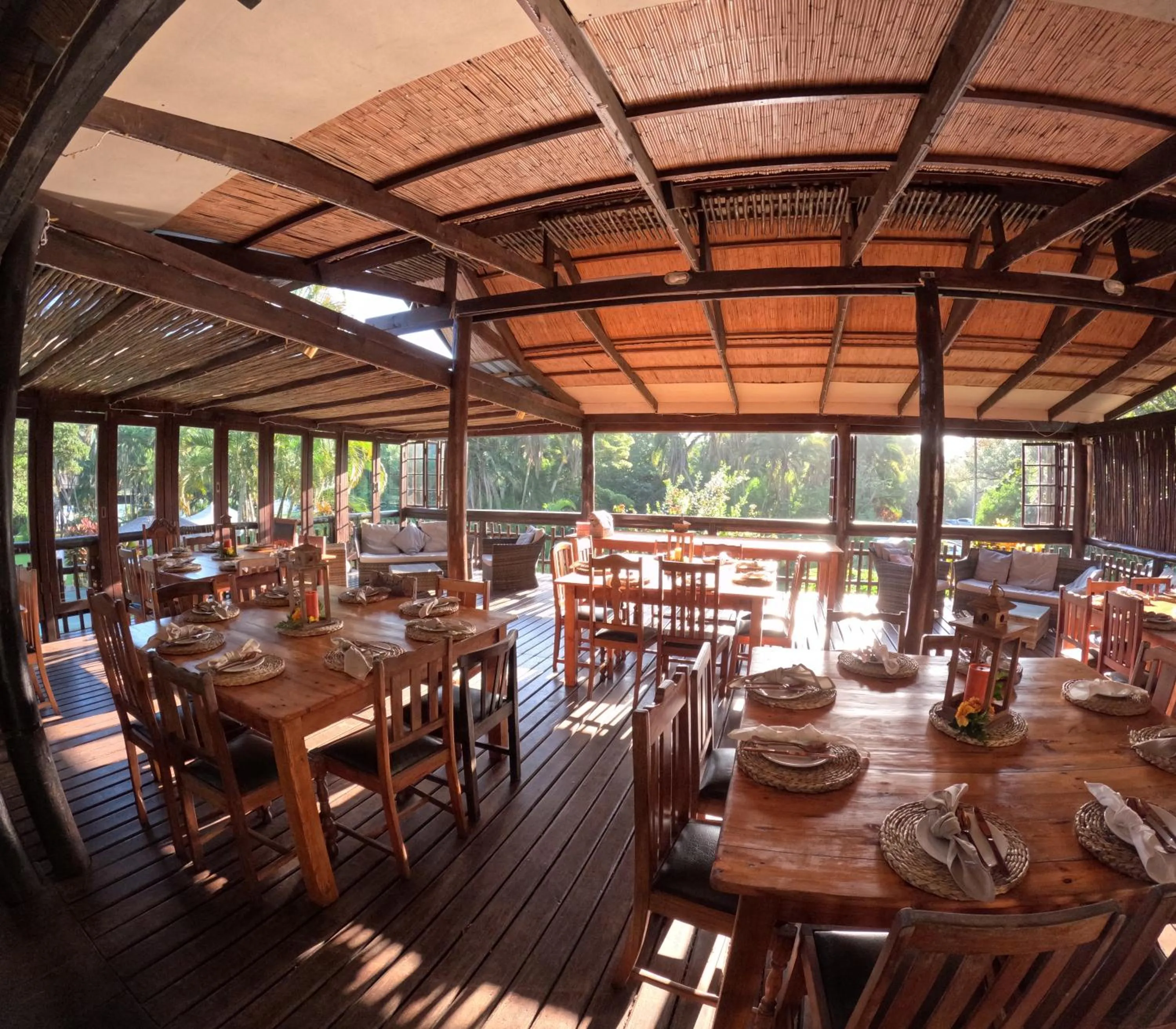 Restaurant/places to eat in Umtamvuna River Lodge