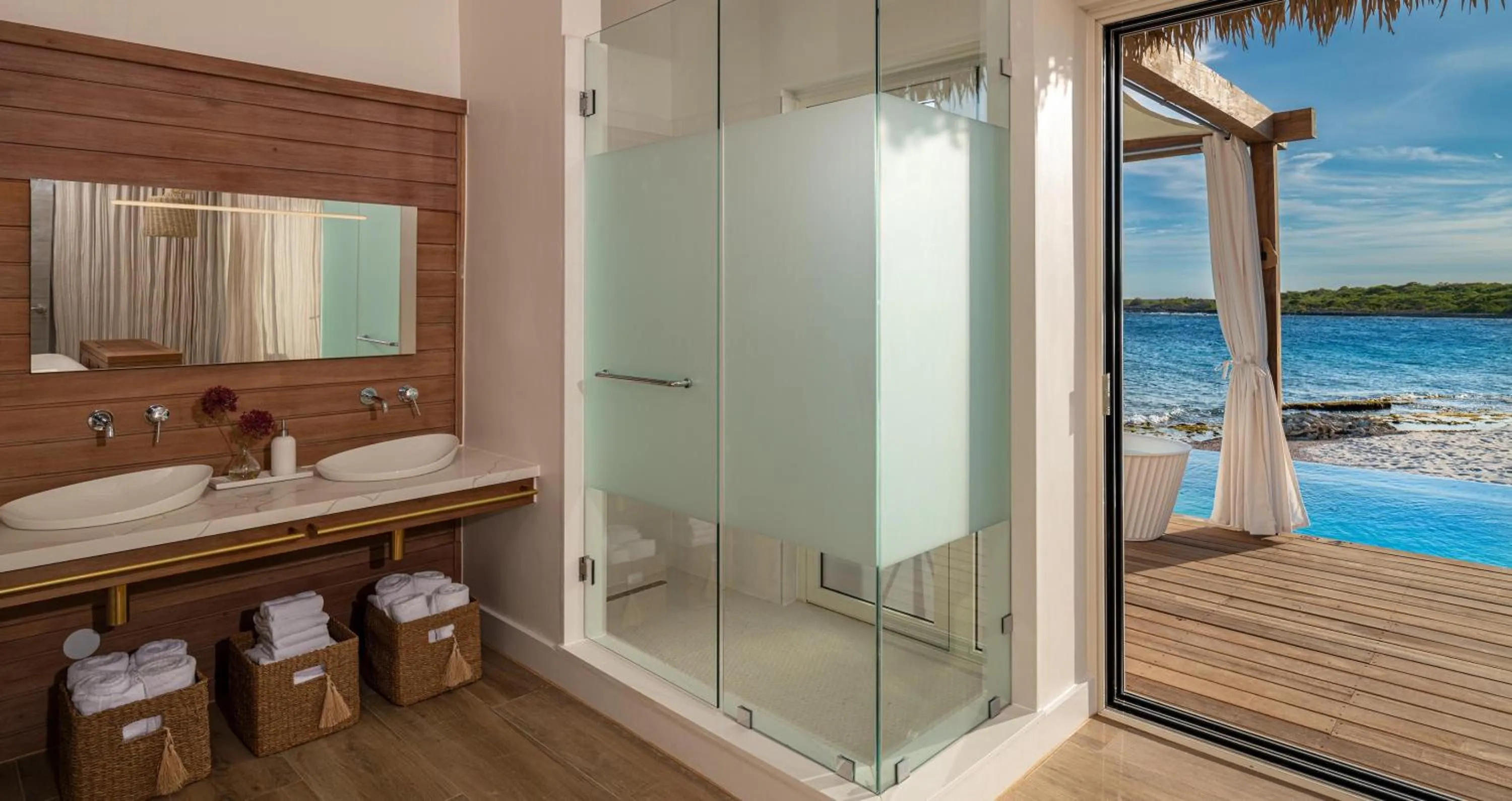 Bathroom in Sandals Royal Curacao All Inclusive Couples Only