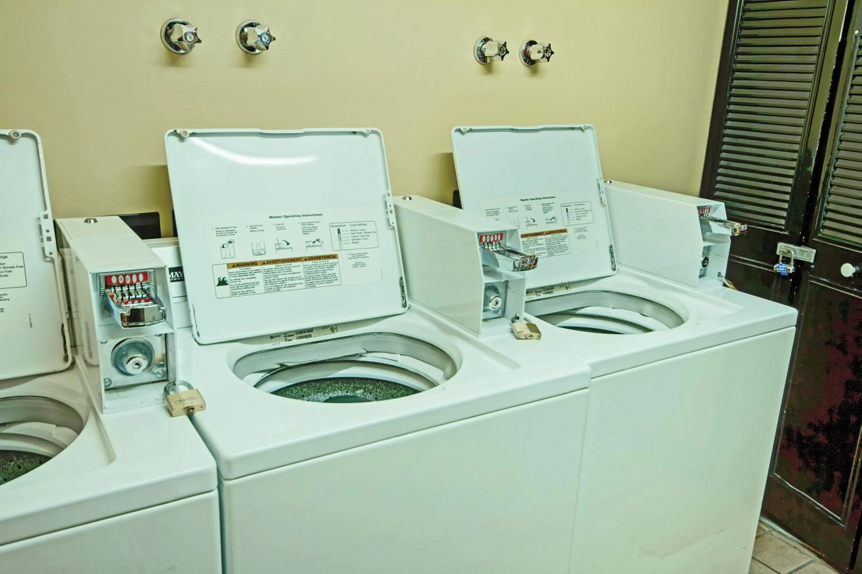 Photo of the whole room in Mountainside Lodge